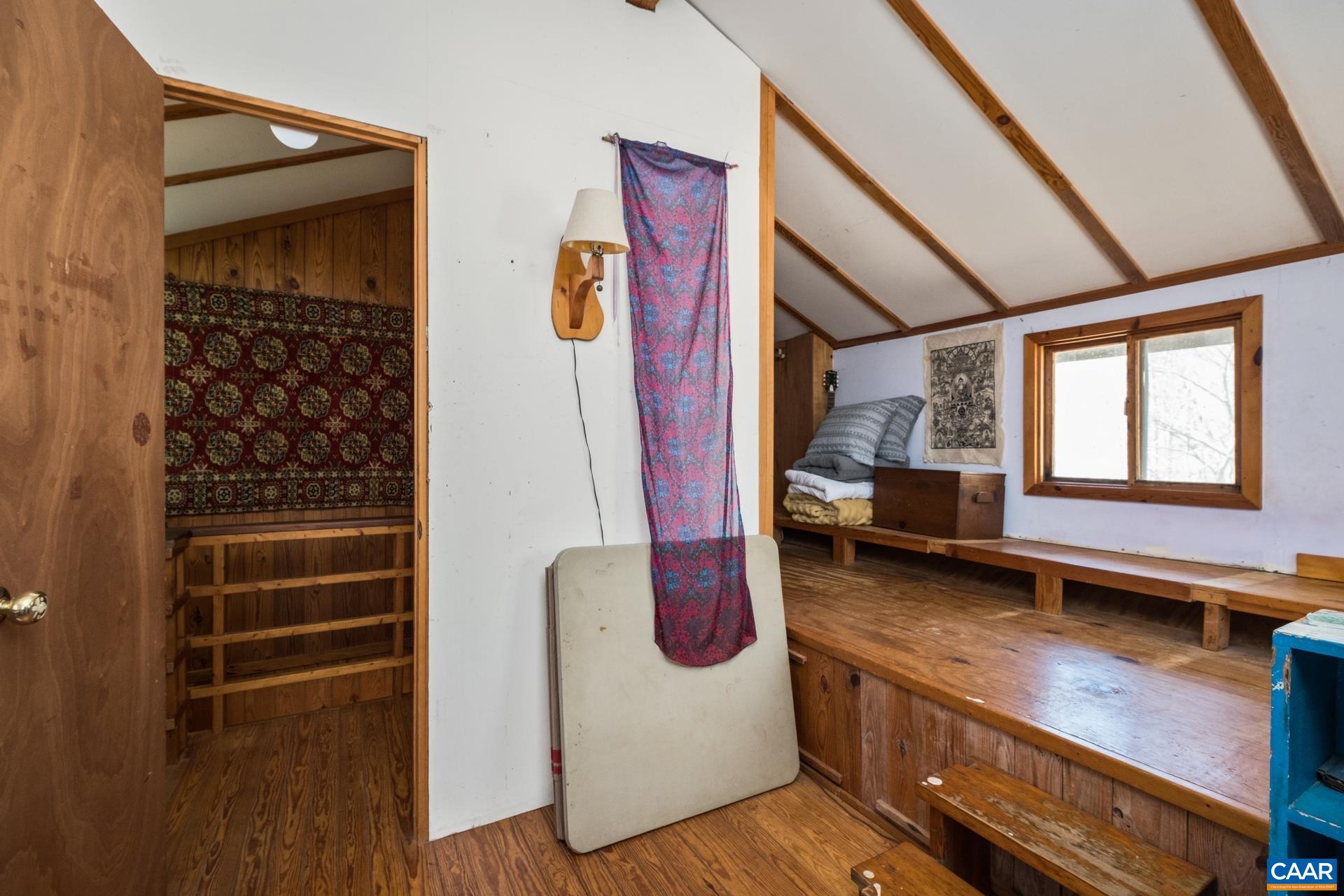 2839 OLD ROBERTS MOUNTAIN RD