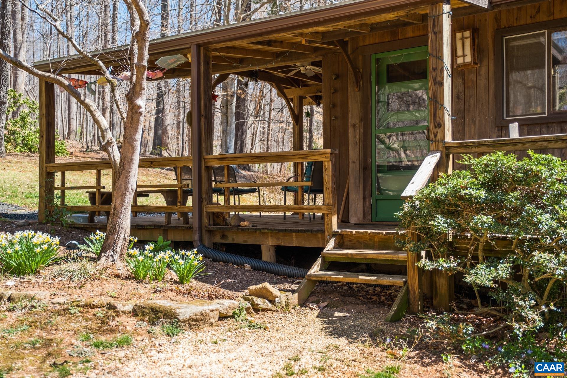 2839 OLD ROBERTS MOUNTAIN RD