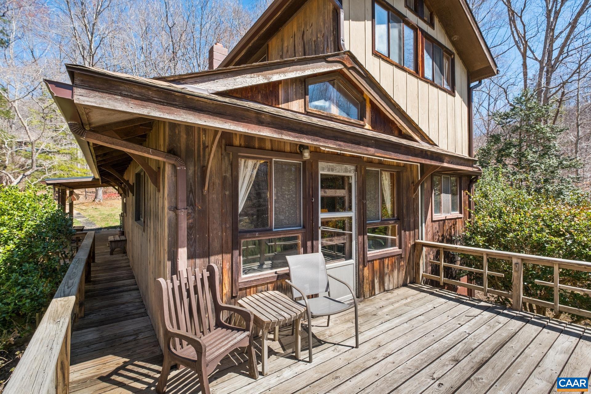 2839 OLD ROBERTS MOUNTAIN RD