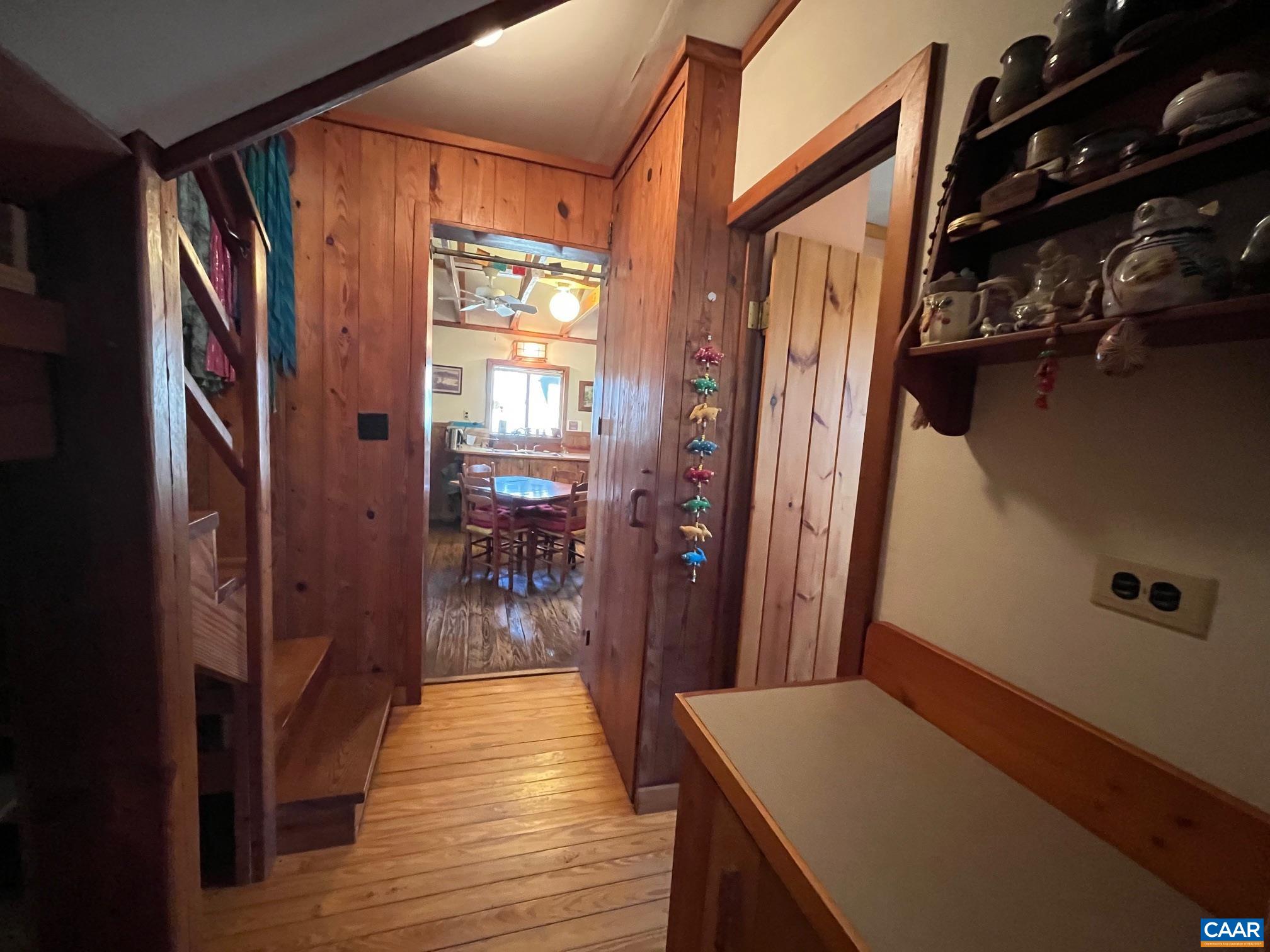 2839 OLD ROBERTS MOUNTAIN RD