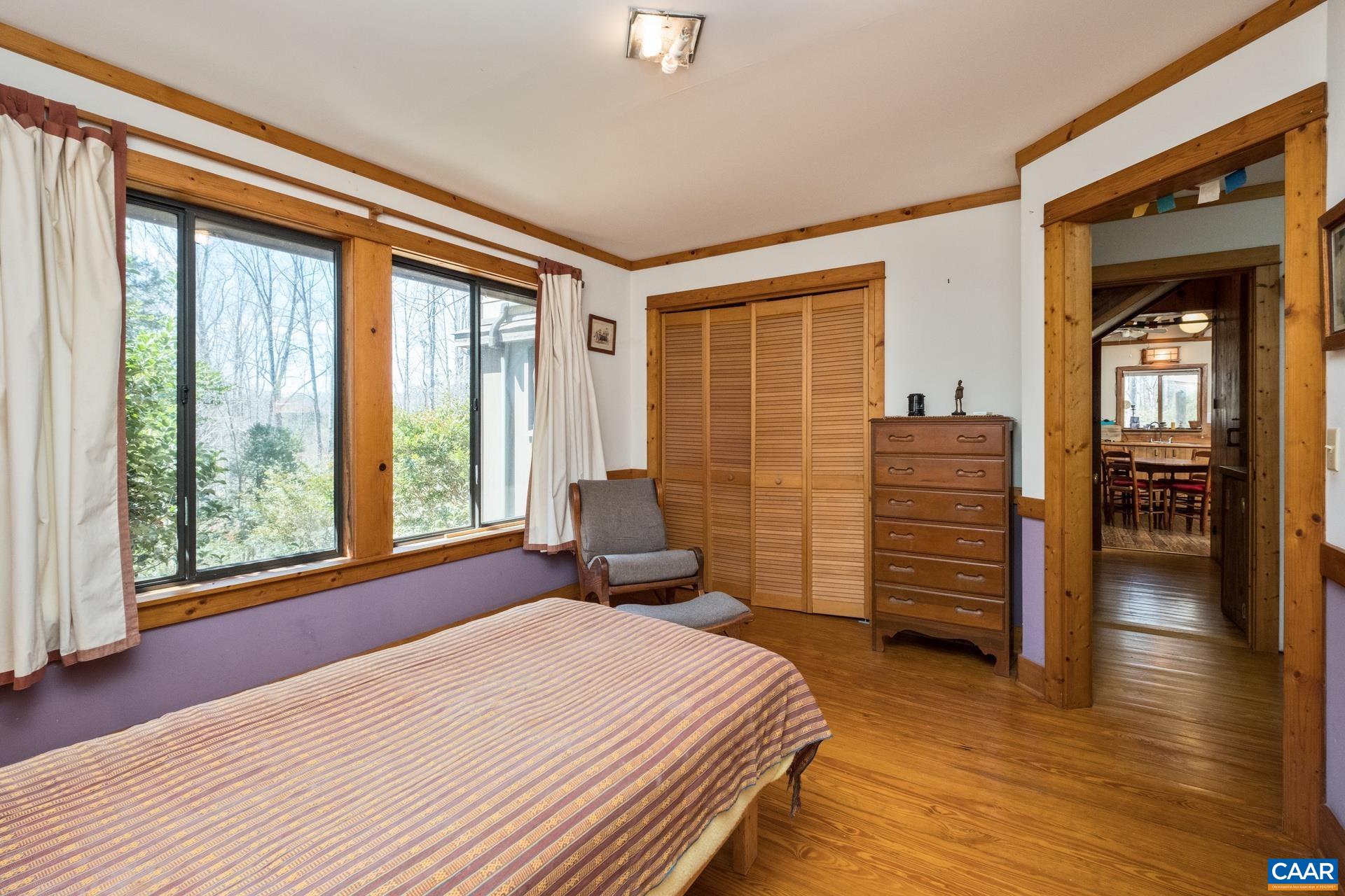 2839 OLD ROBERTS MOUNTAIN RD