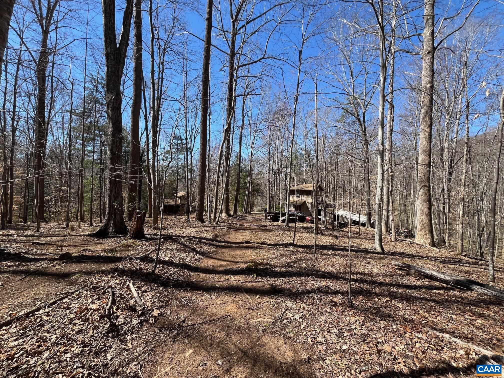 2839 OLD ROBERTS MOUNTAIN RD