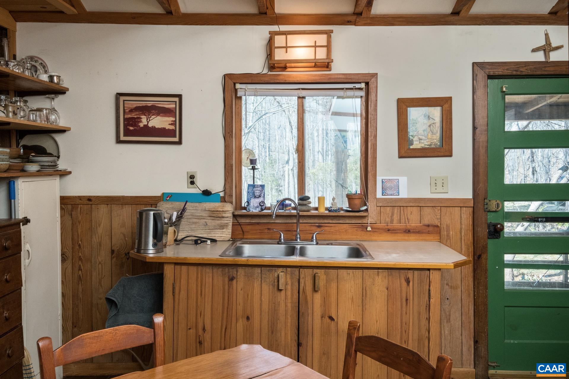 2839 OLD ROBERTS MOUNTAIN RD