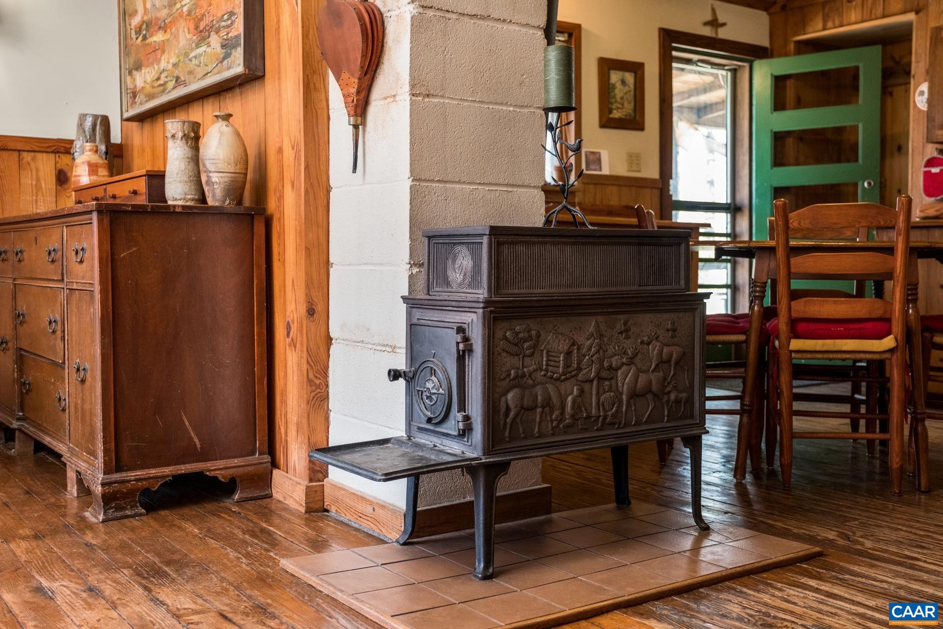 2839 OLD ROBERTS MOUNTAIN RD