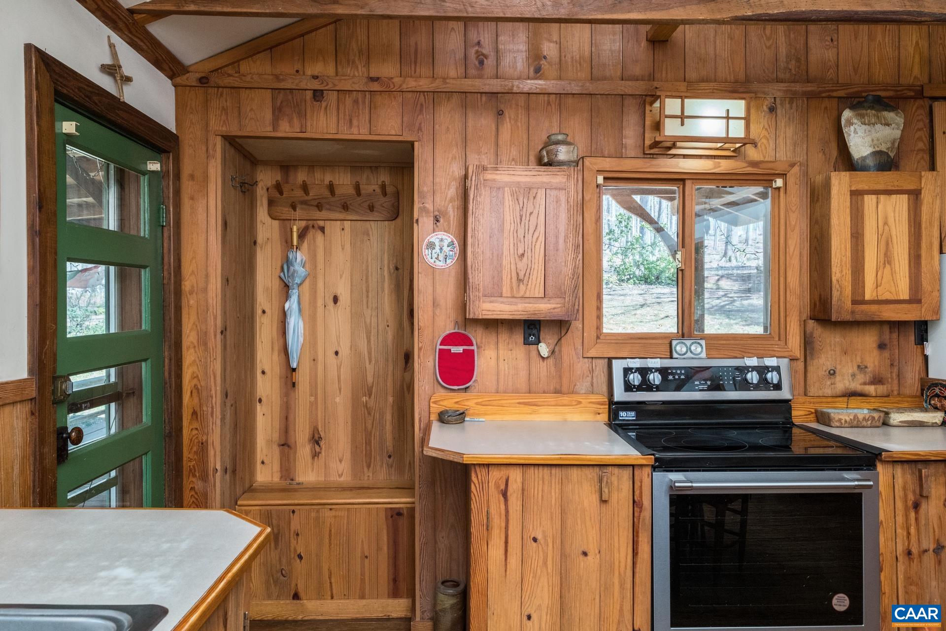 2839 OLD ROBERTS MOUNTAIN RD