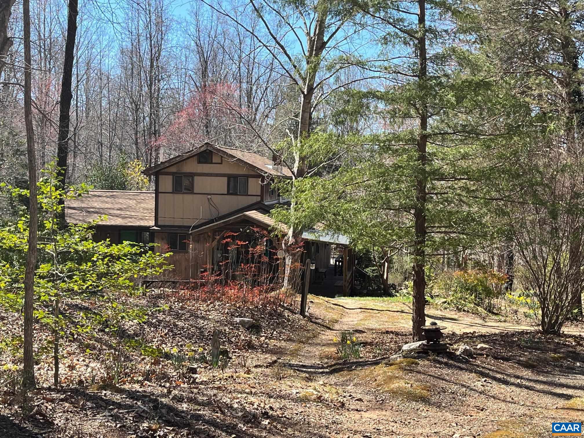 2839 OLD ROBERTS MOUNTAIN RD