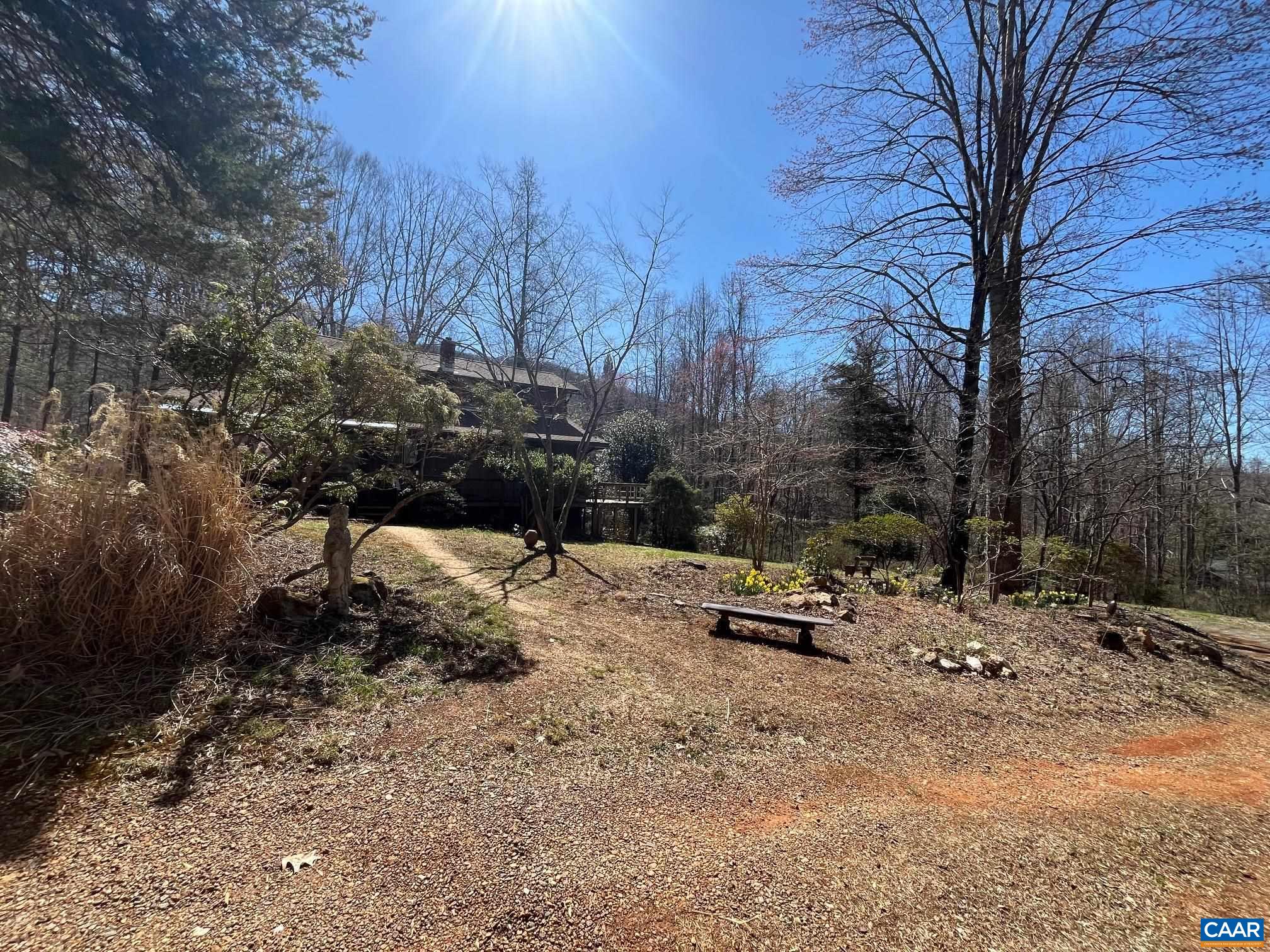 2839 OLD ROBERTS MOUNTAIN RD