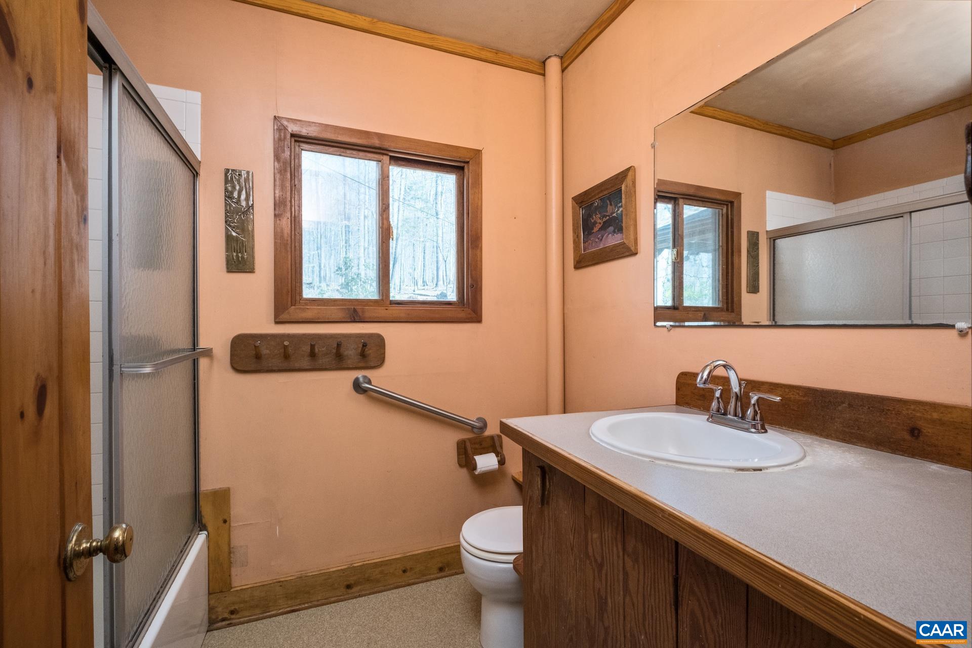 2839 OLD ROBERTS MOUNTAIN RD