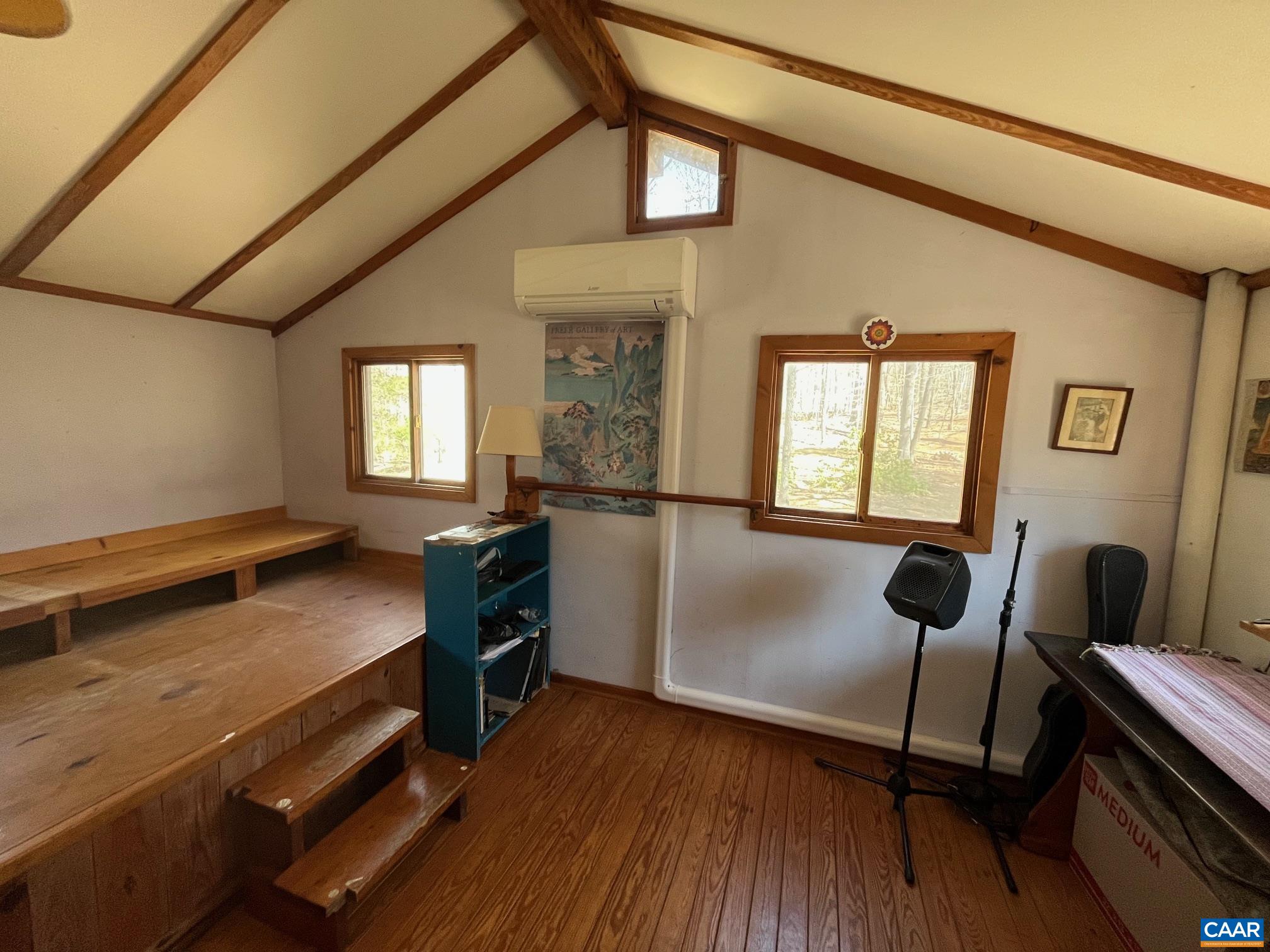 2839 OLD ROBERTS MOUNTAIN RD