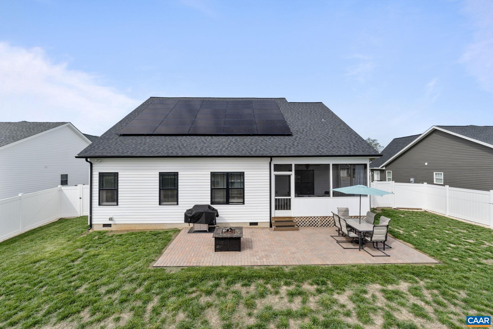138 LINDBURGH DR