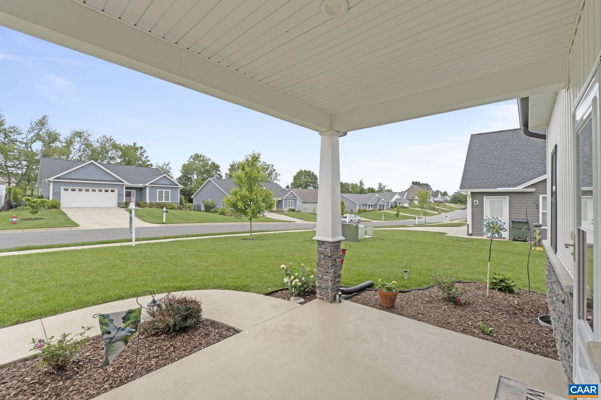 138 LINDBURGH DR