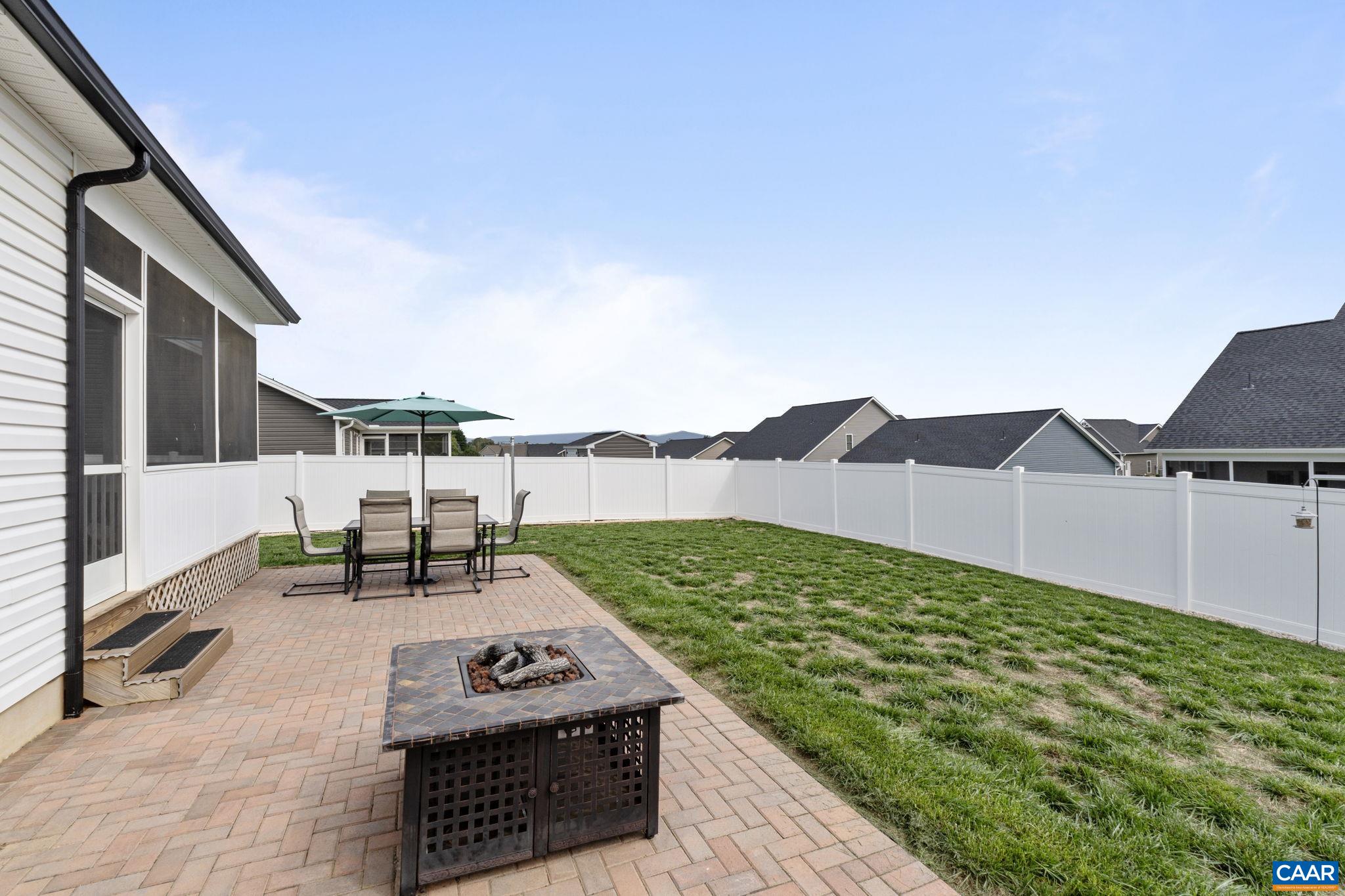 138 LINDBURGH DR