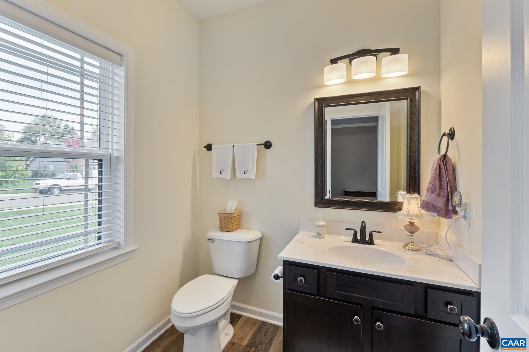 138 LINDBURGH DR