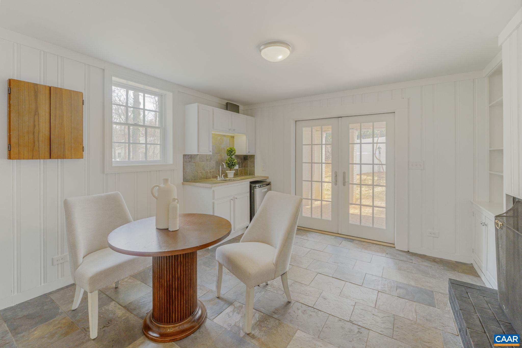 849 FLORDON DR