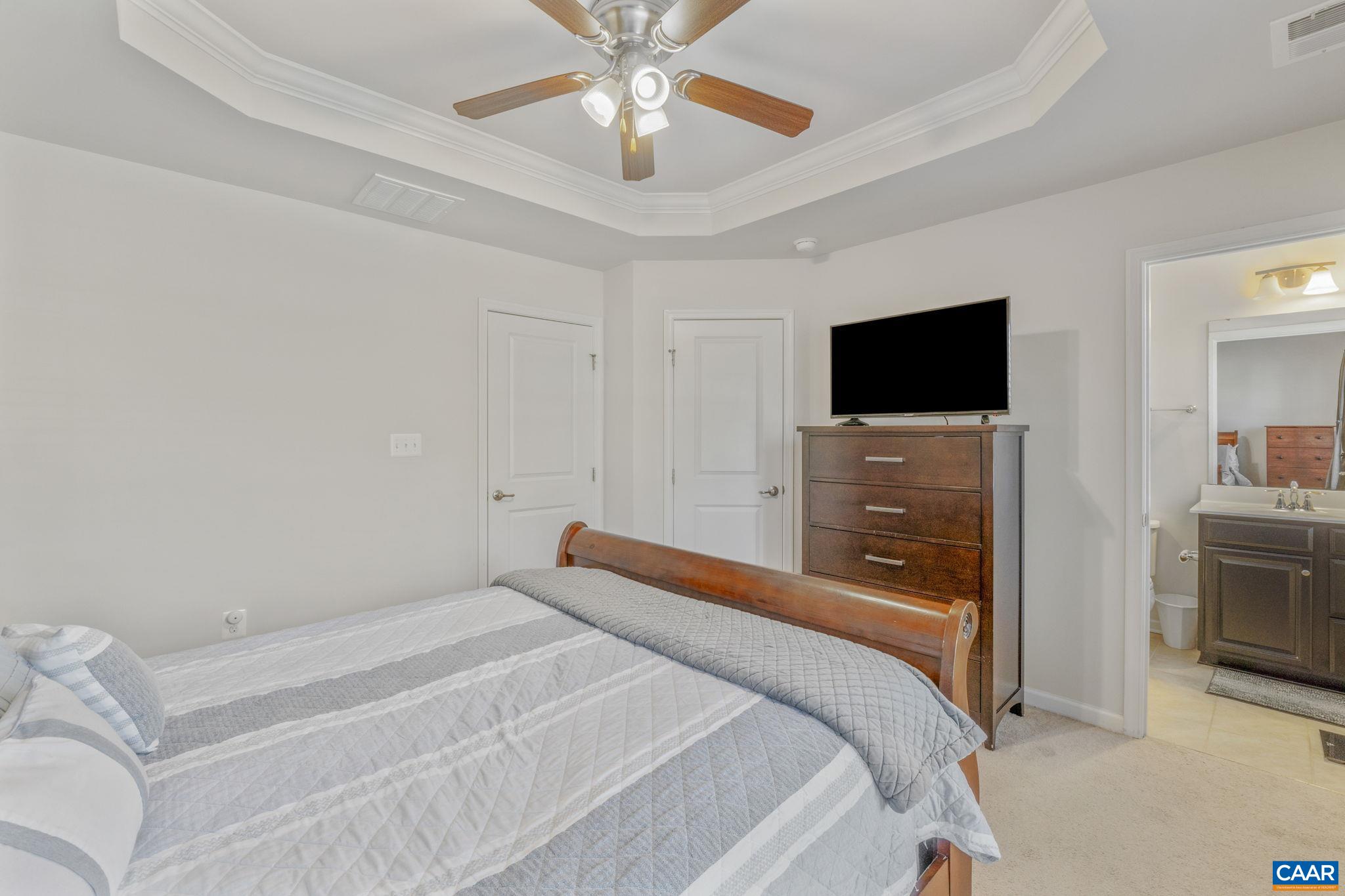2086 ELM TREE CT