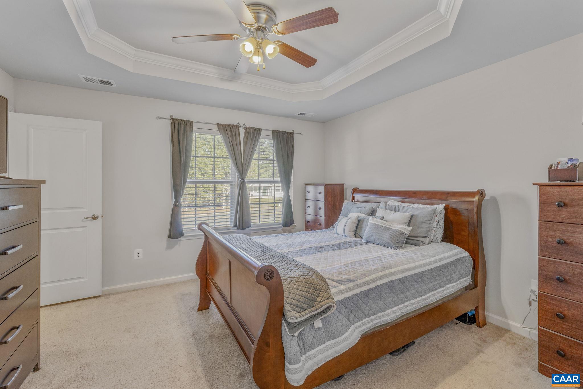 2086 ELM TREE CT