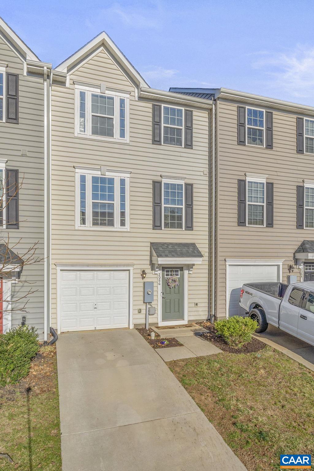 2086 ELM TREE CT