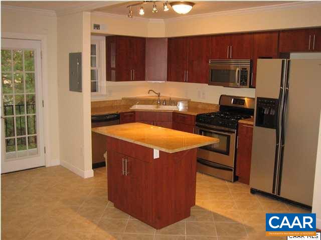160 HESSIAN HILLS WAY Unit: 4