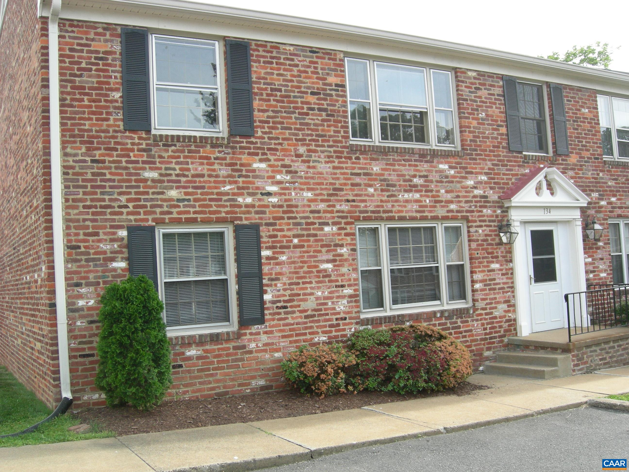 144 HESSIAN HILLS CIR