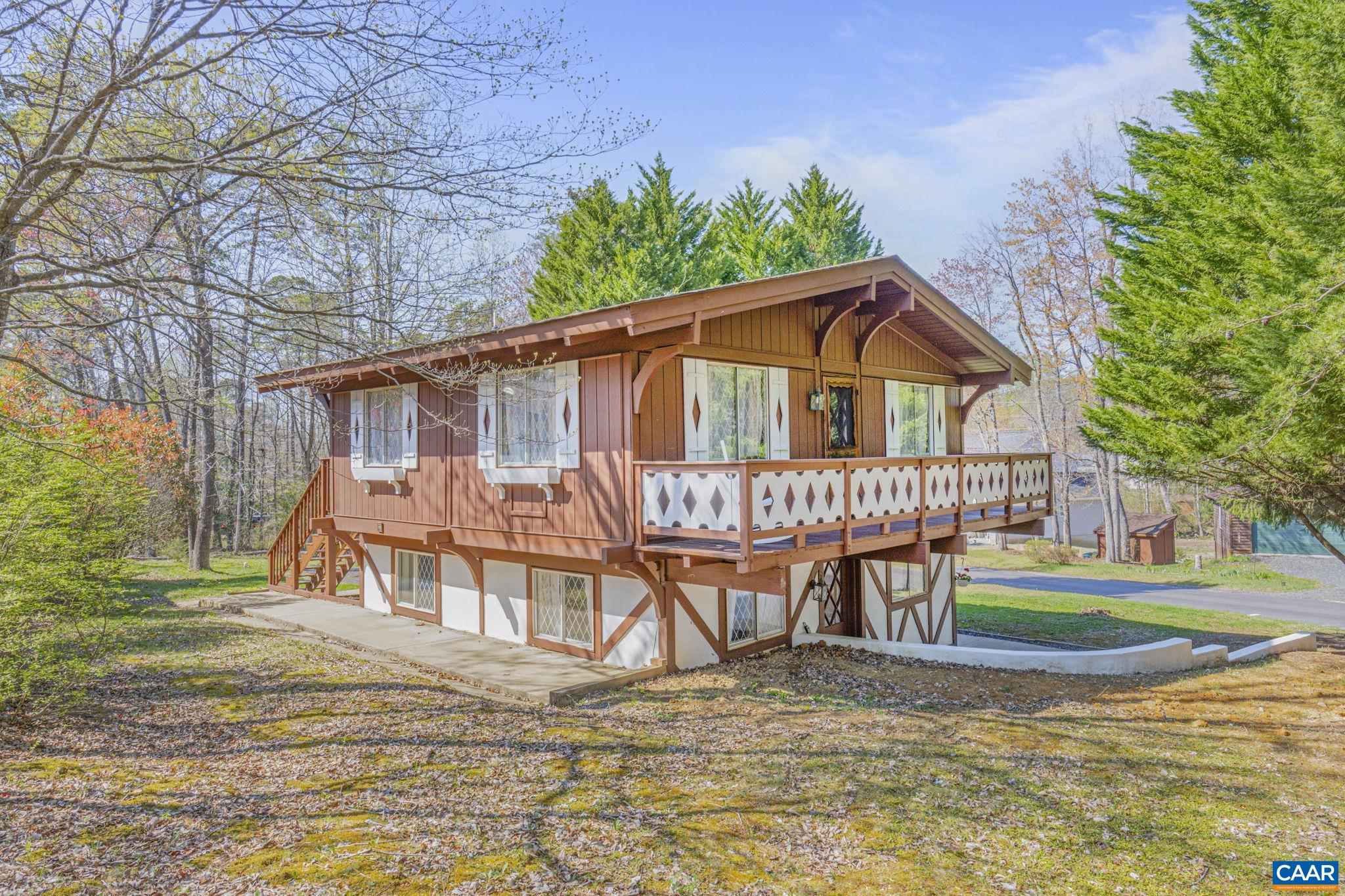 408 MT PLEASANT DR