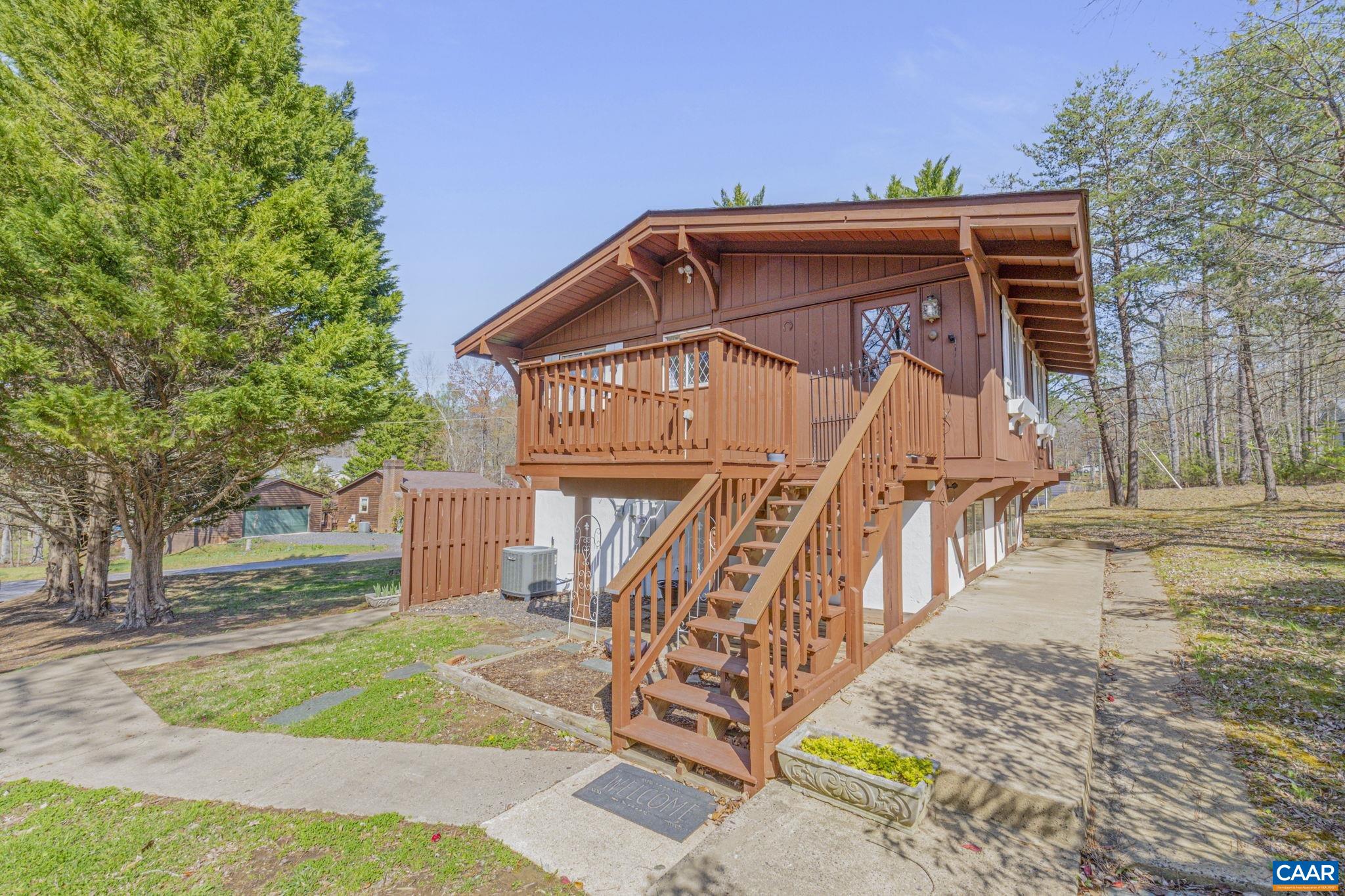 408 MT PLEASANT DR