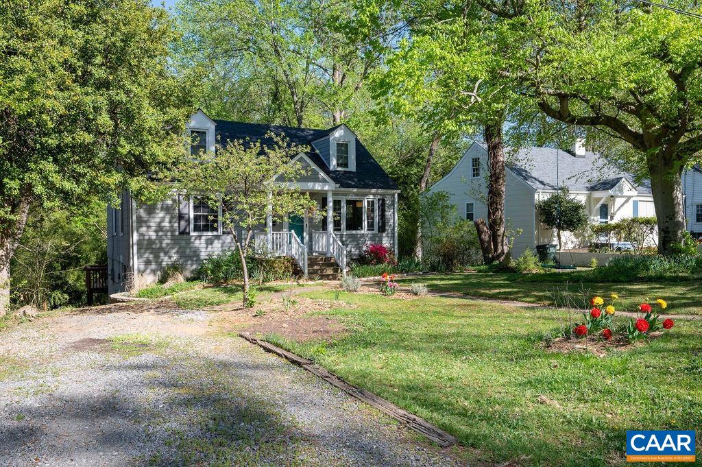 1614 ROSE HILL DR