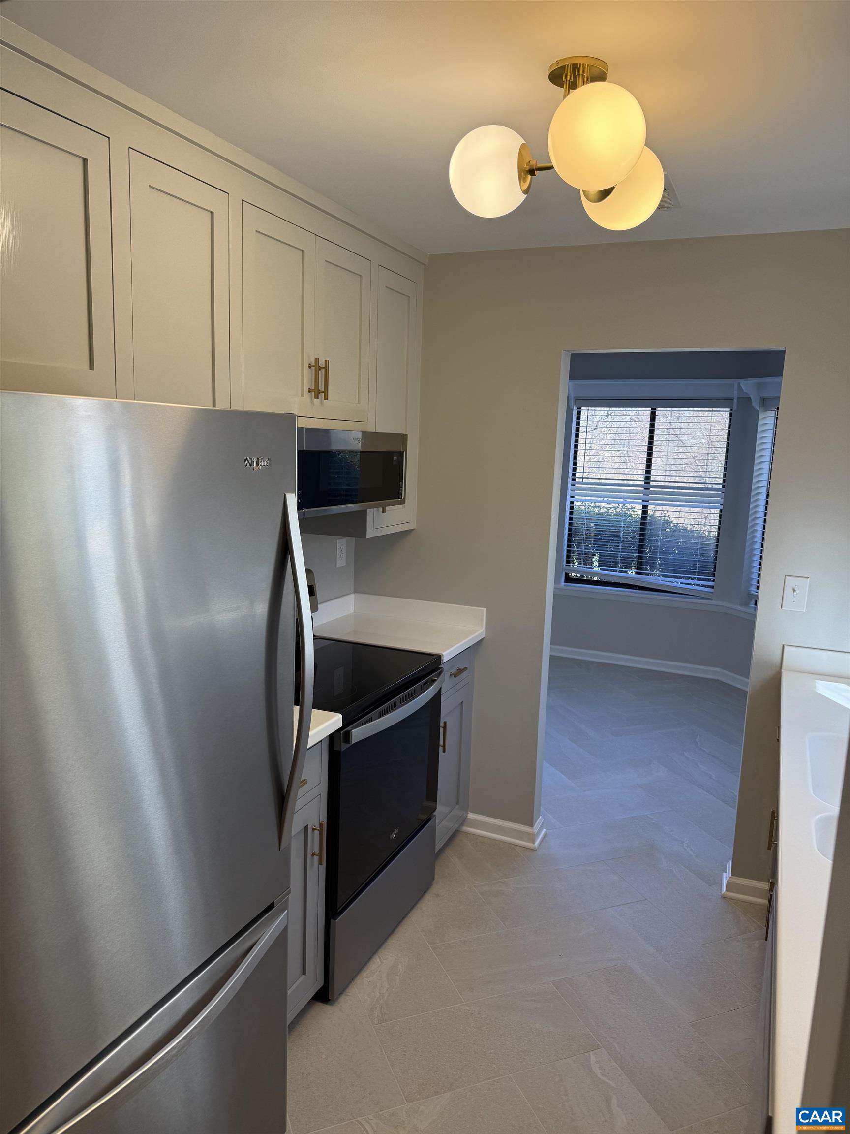 1231 CHATHAM RDG