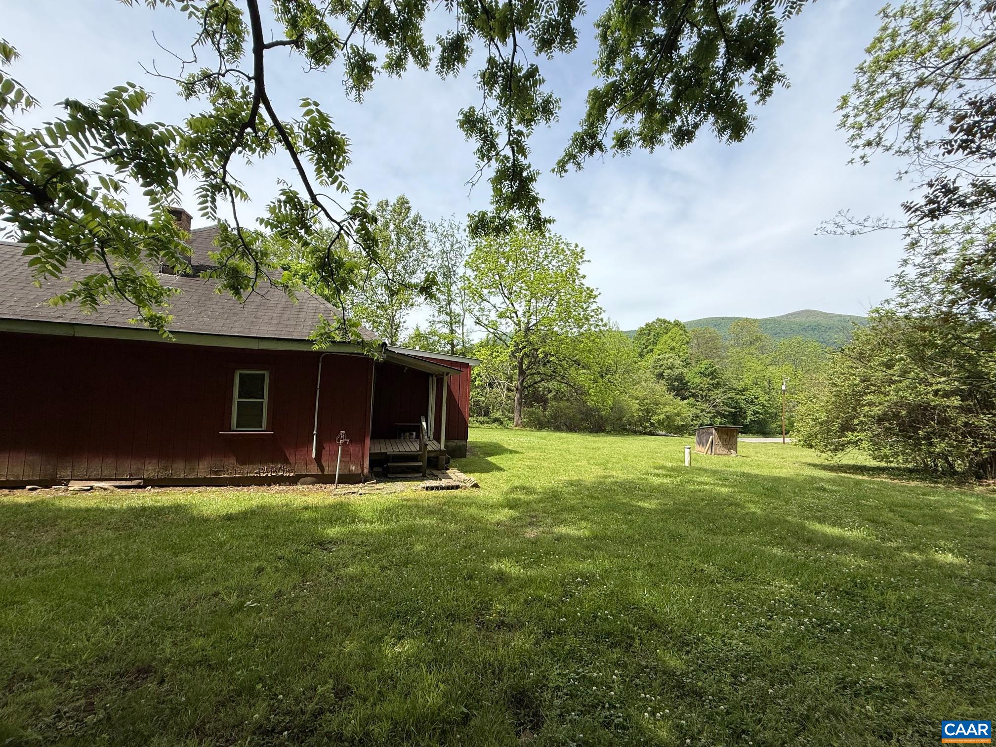 240 BLUNDELL HOLLOW RD