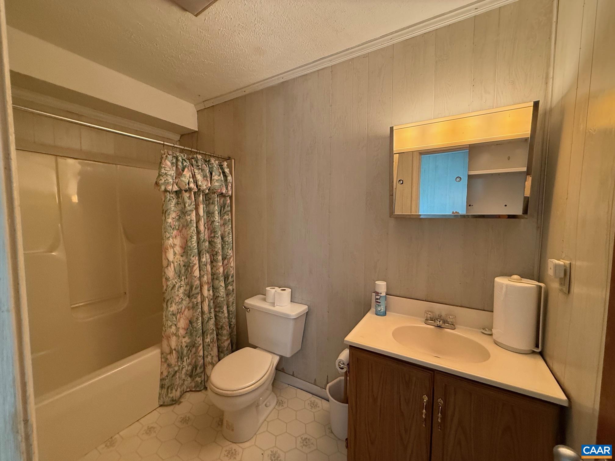 240 BLUNDELL HOLLOW RD