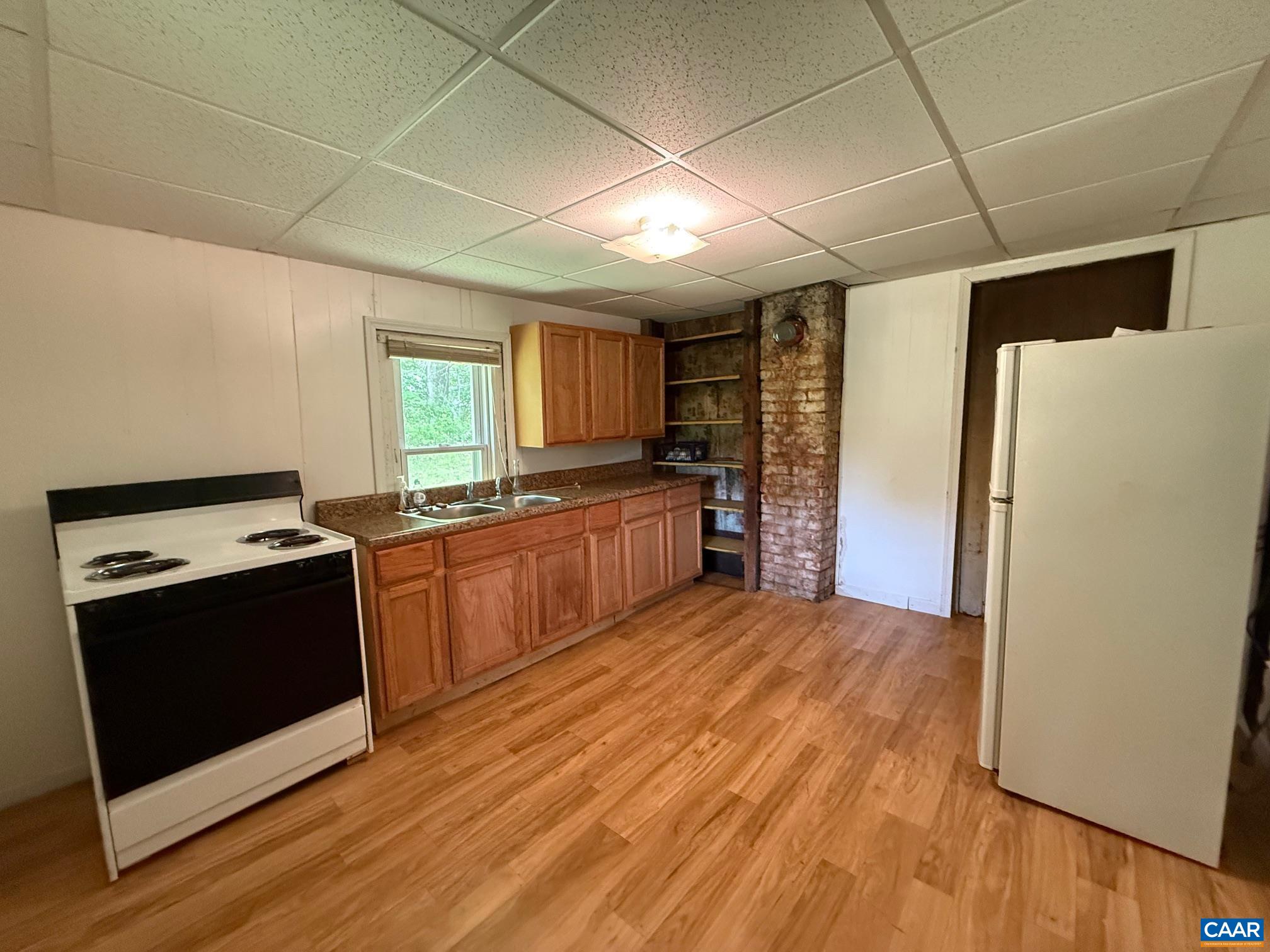 240 BLUNDELL HOLLOW RD