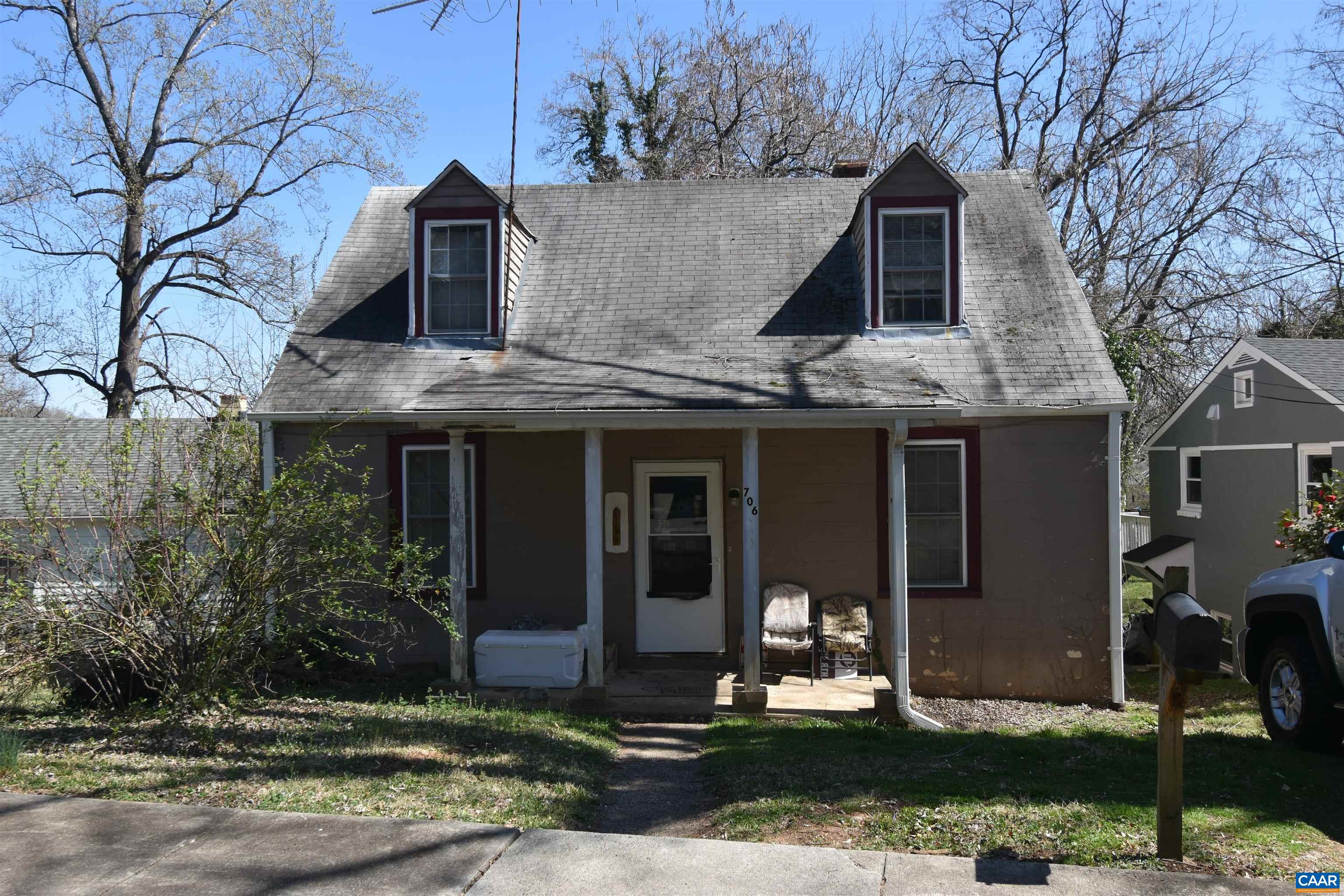 706 NW 12TH ST
