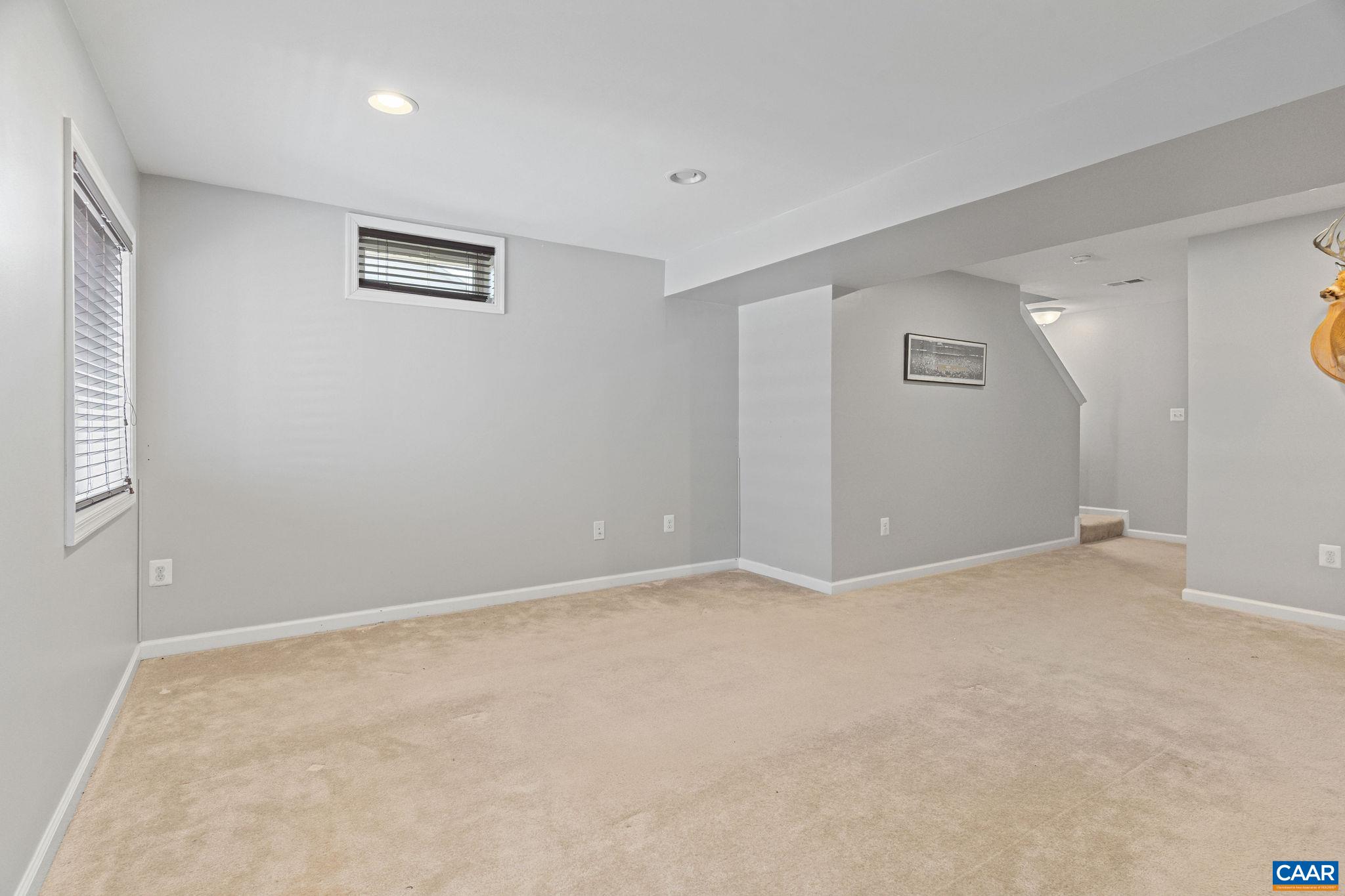 663 JUSTIN DR