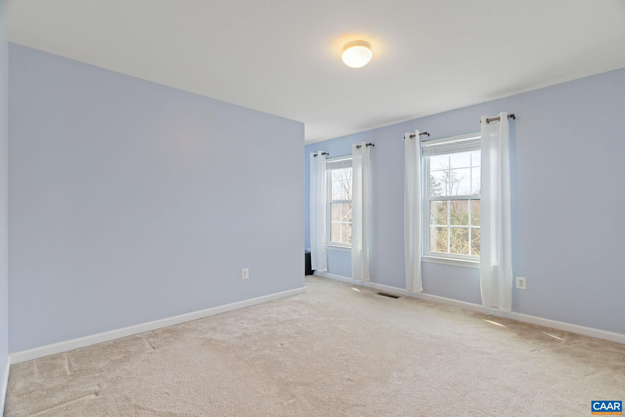 663 JUSTIN DR