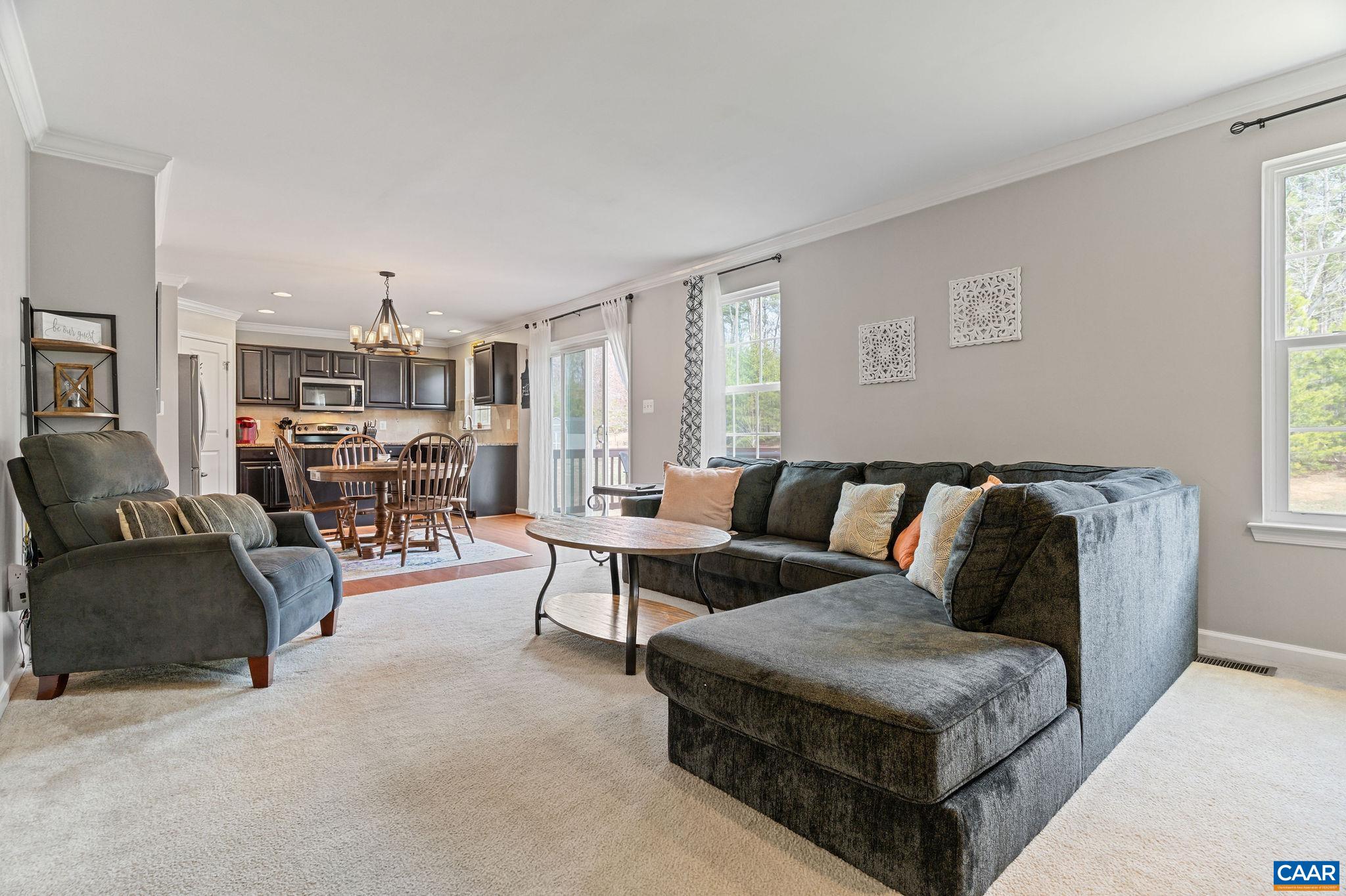 663 JUSTIN DR