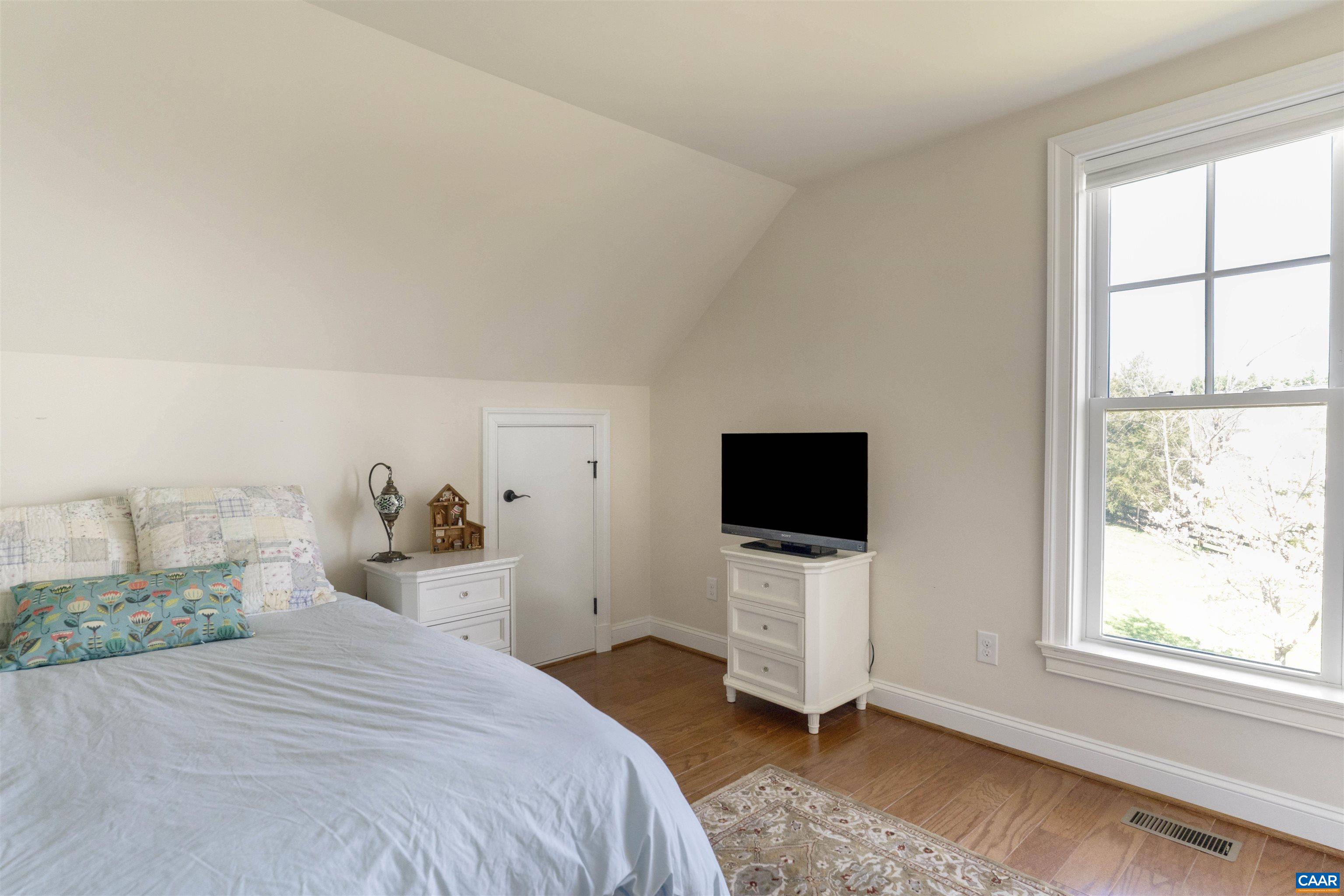 7680 BIRCHWOOD HILL RD