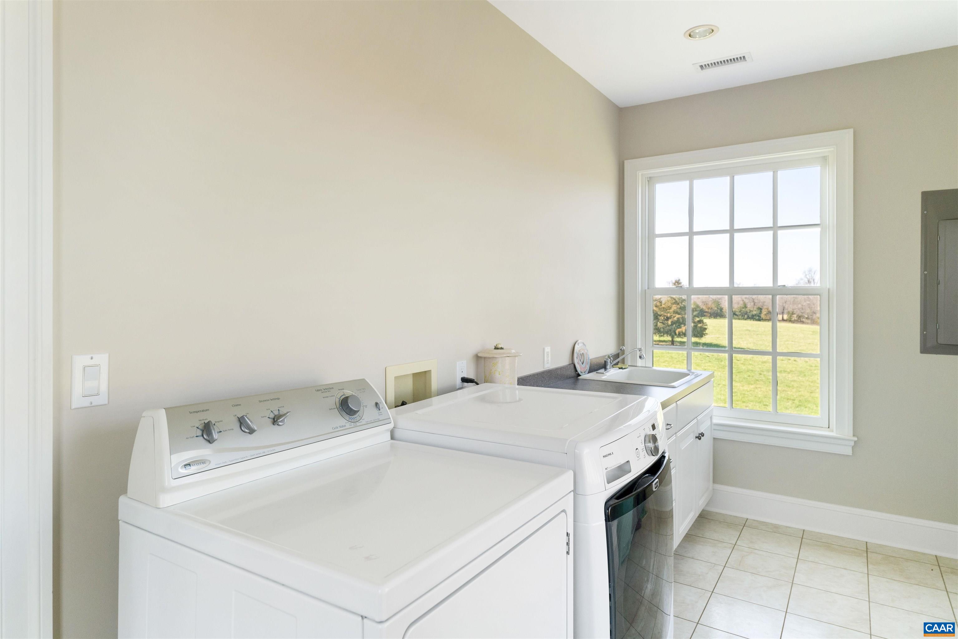 247 JIM LANE RD