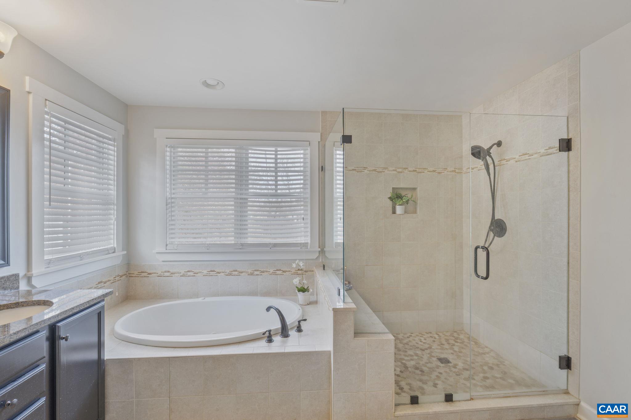 7127 BRADBURY CT