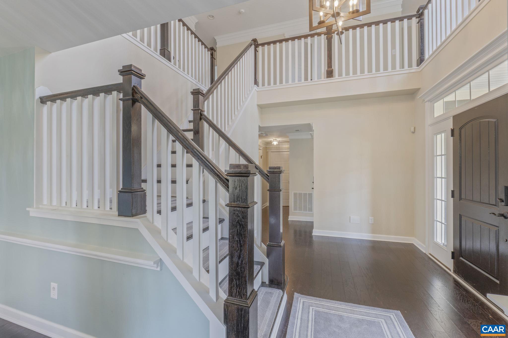 7127 BRADBURY CT