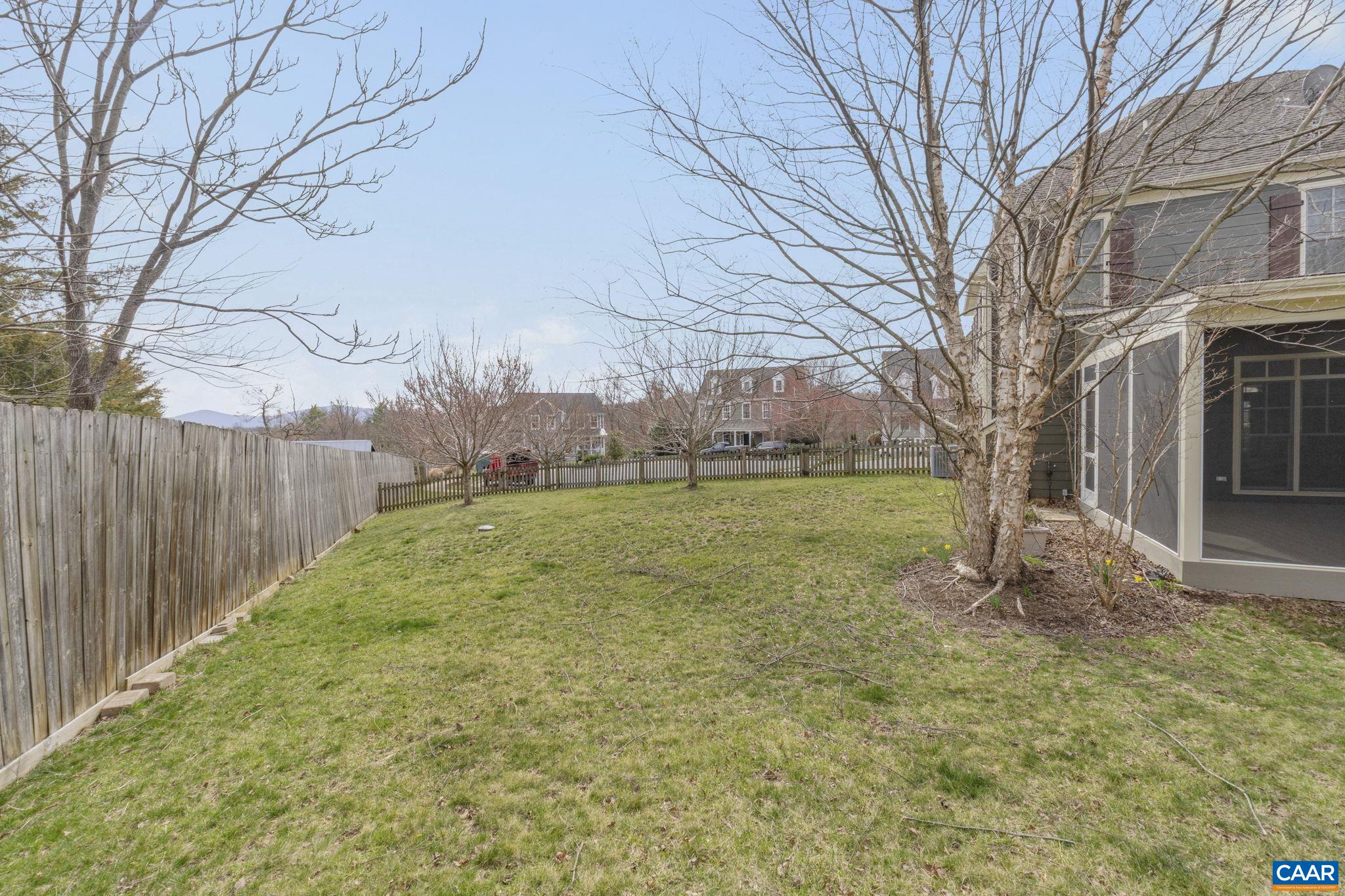 7127 BRADBURY CT