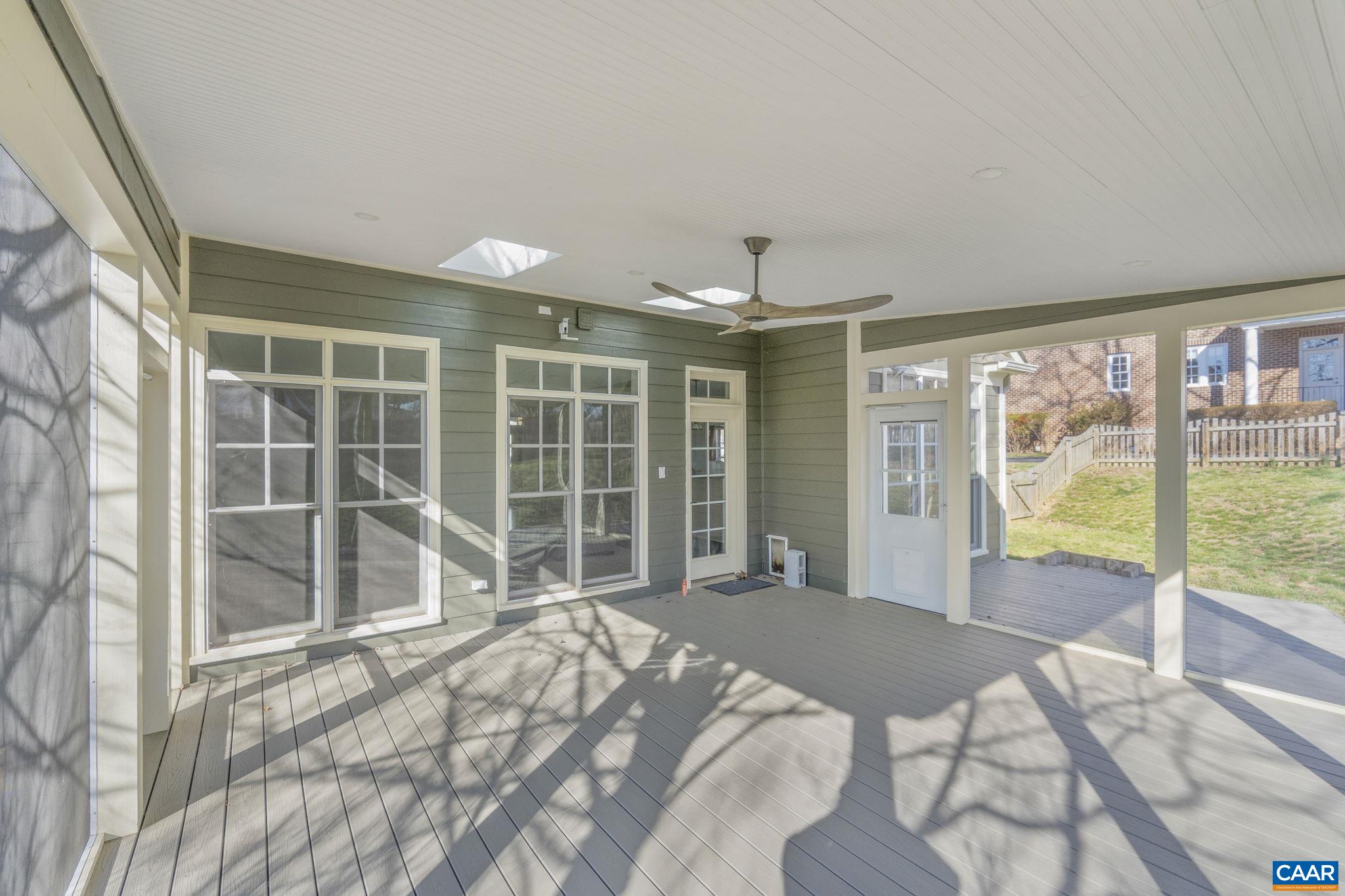 7127 BRADBURY CT