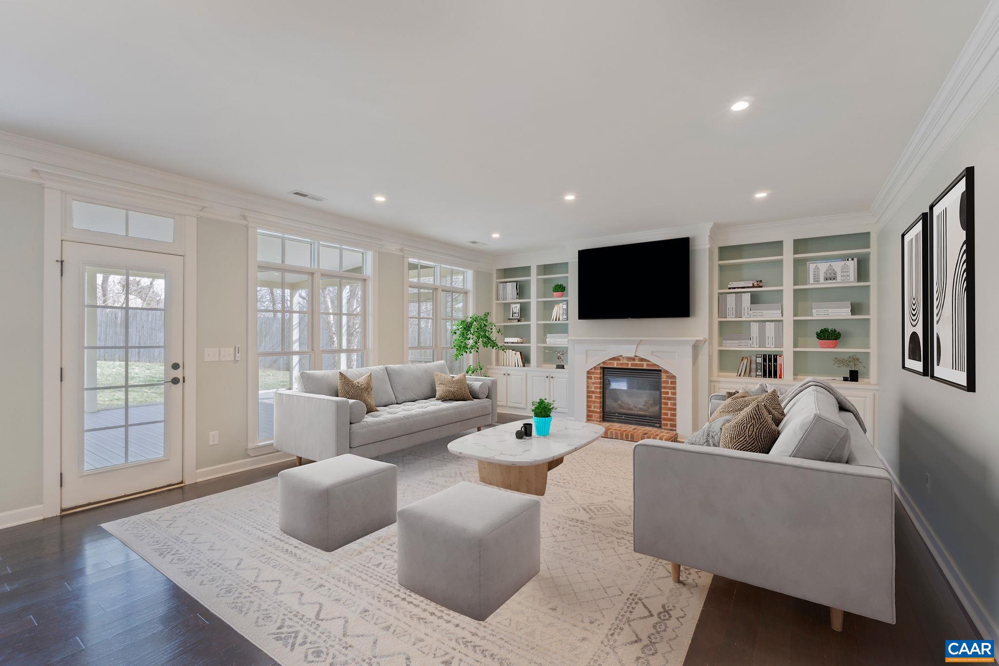 7127 BRADBURY CT