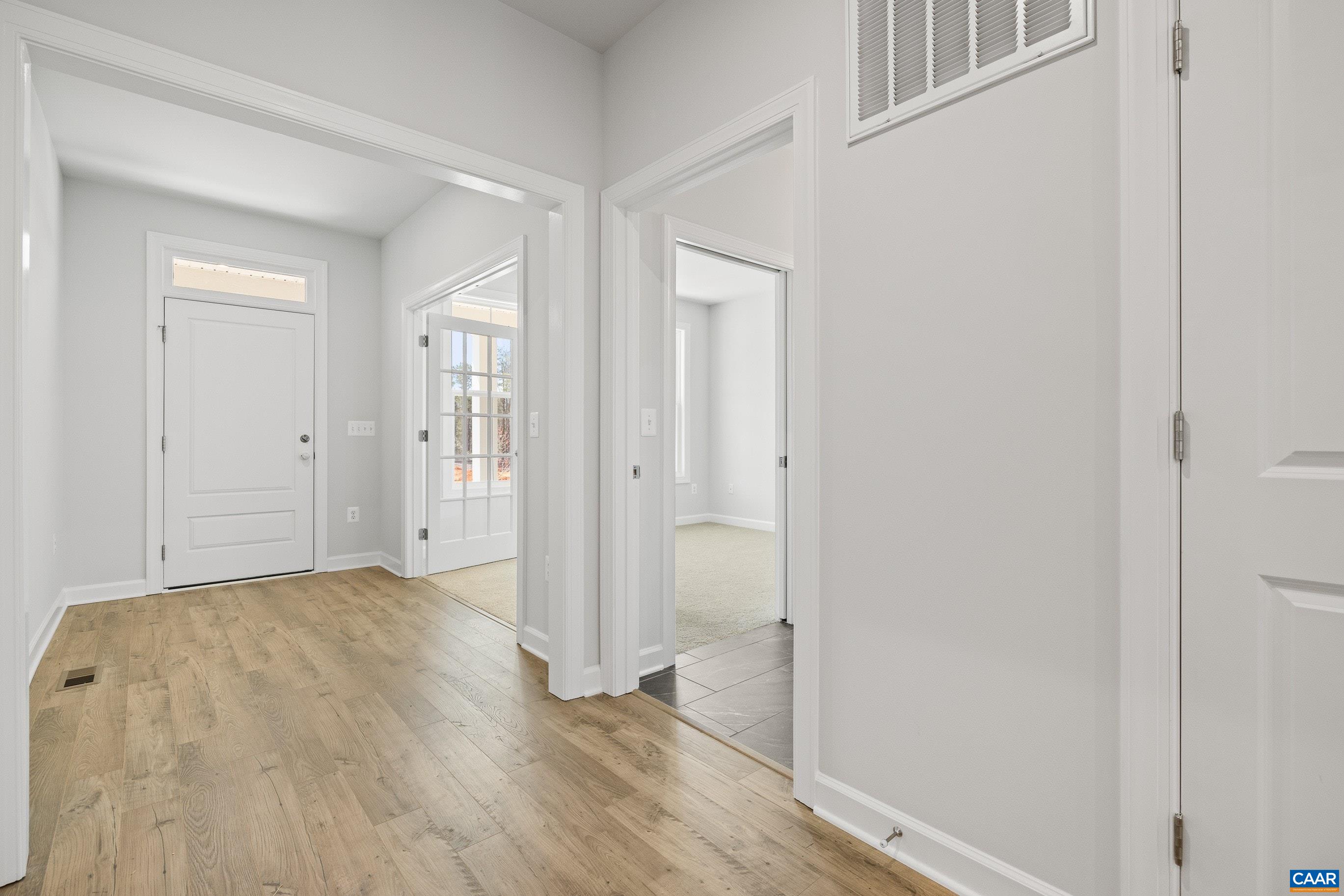 33 WHISPERWOOD CT