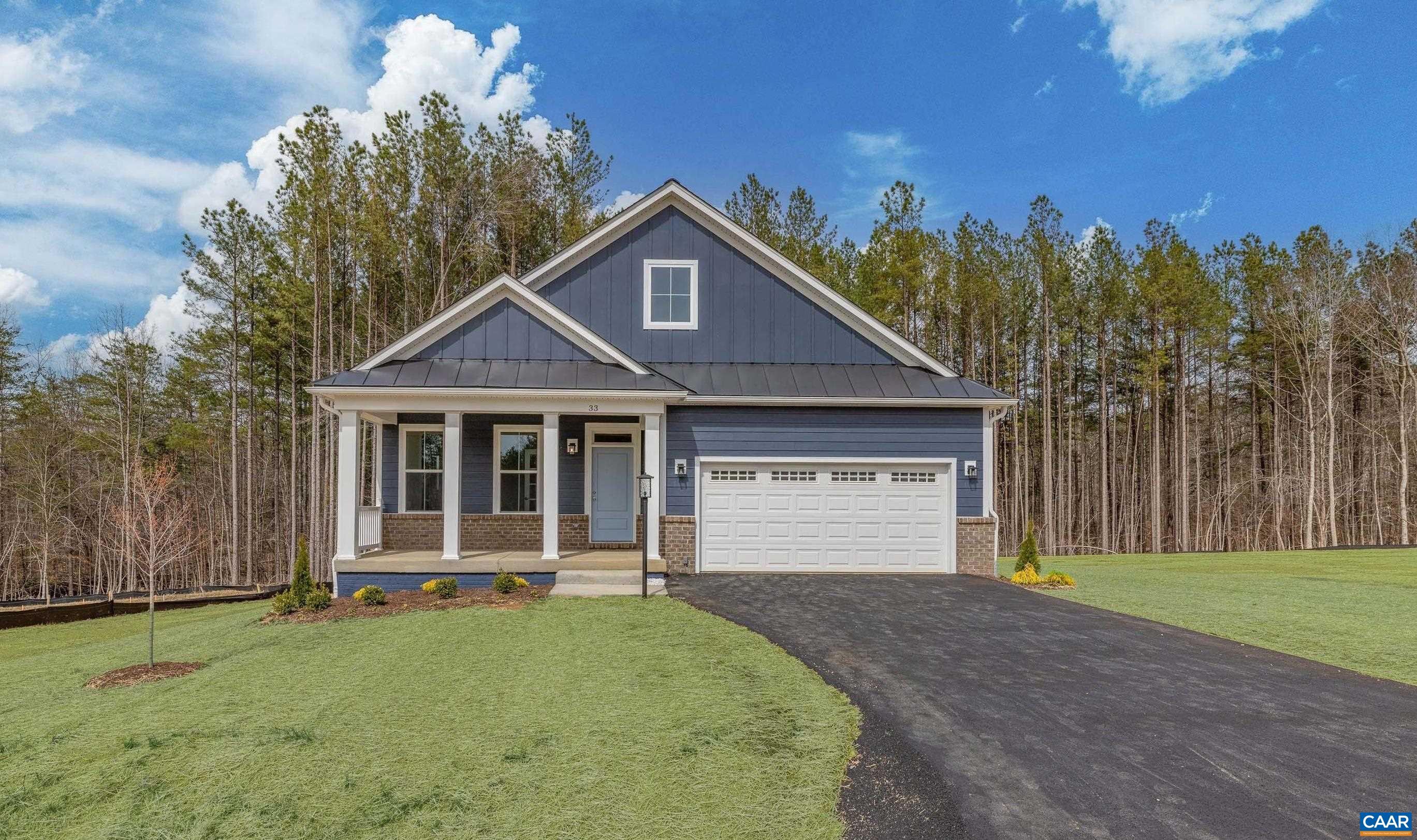 33 WHISPERWOOD CT