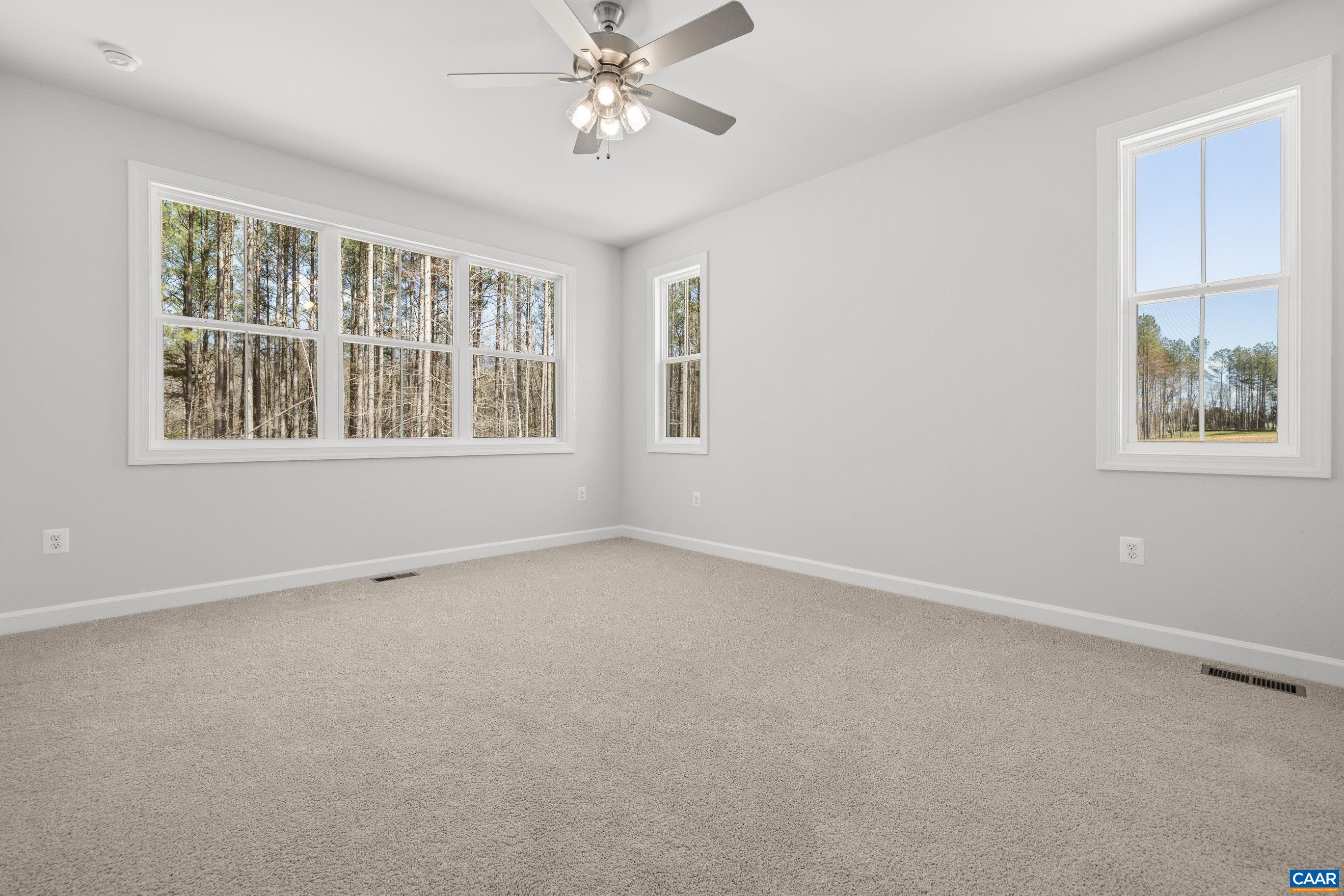 33 WHISPERWOOD CT