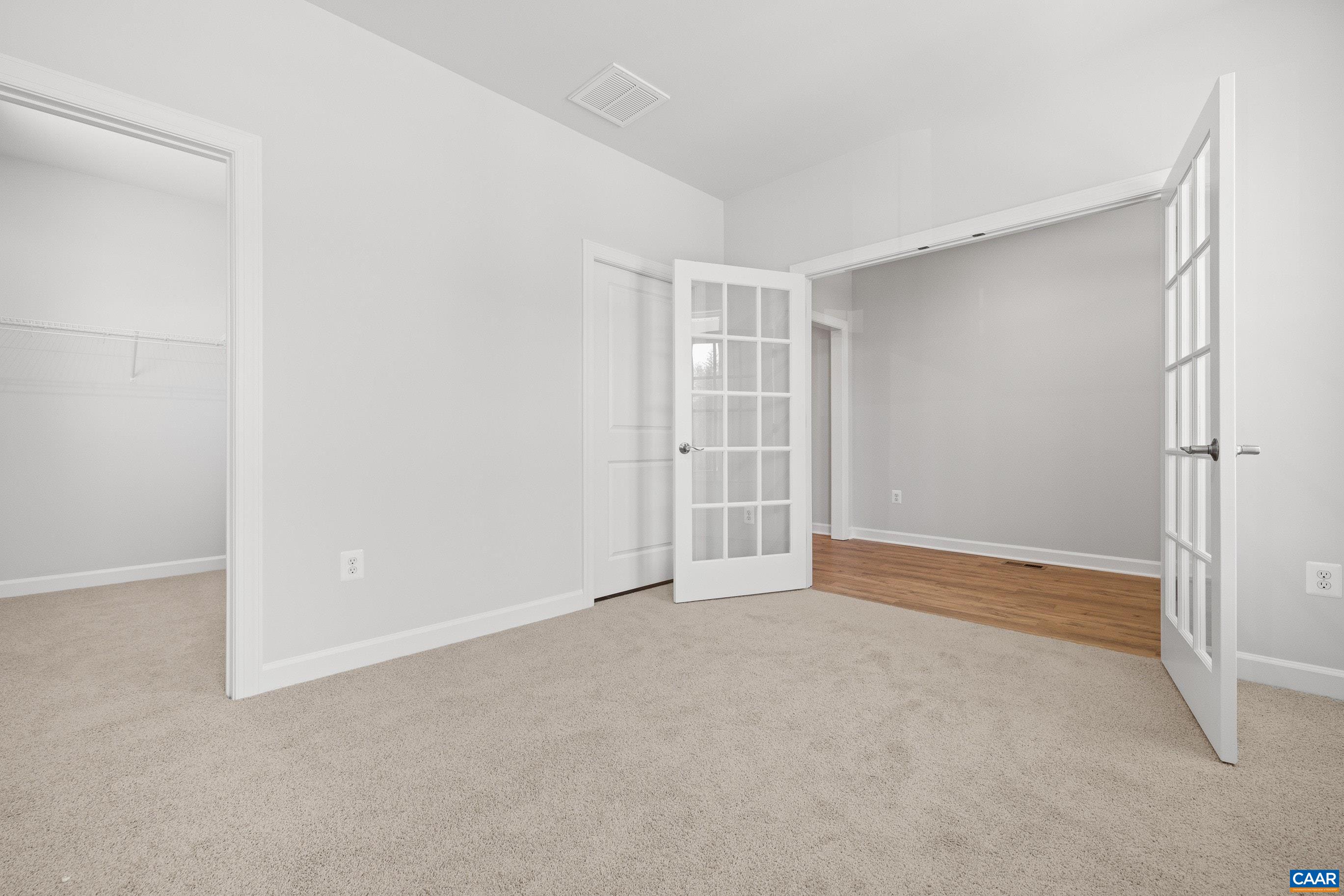 33 WHISPERWOOD CT