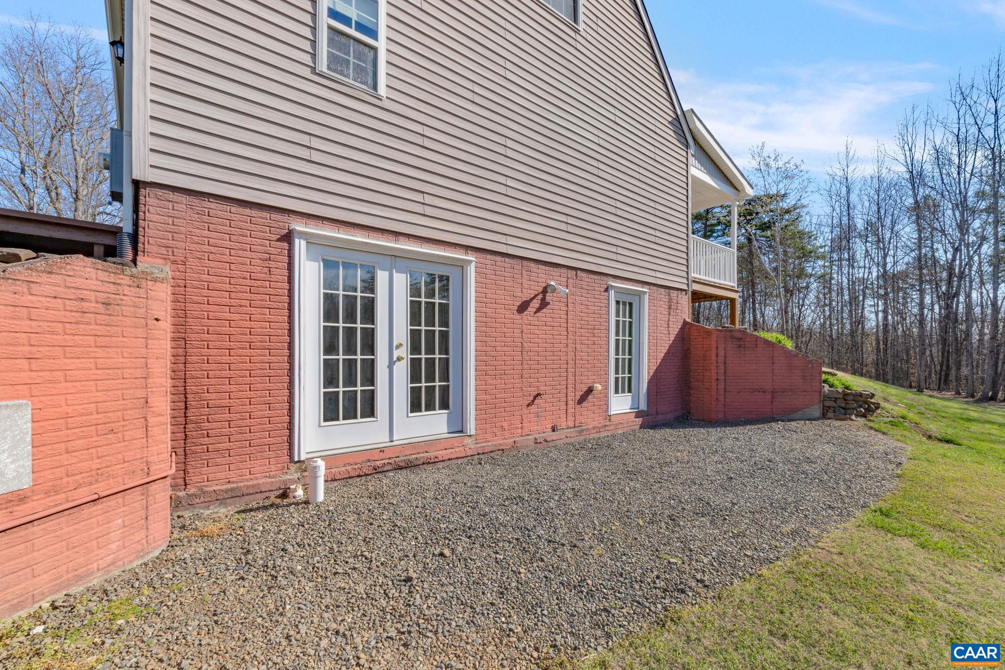 4305 RIDGE RD