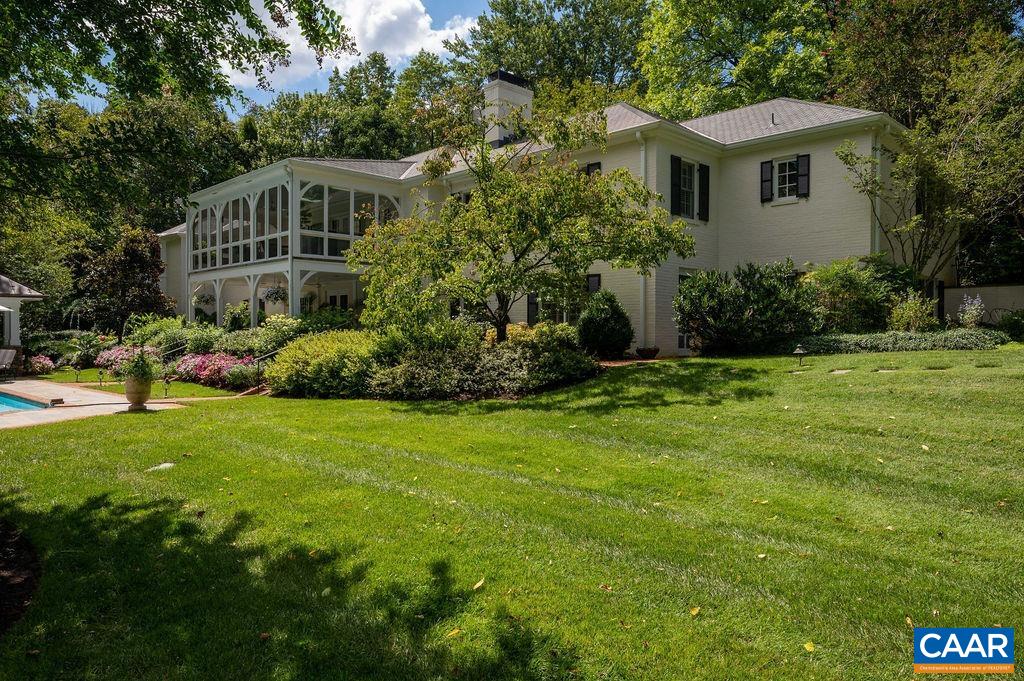 2715 FARMINGTON HTS