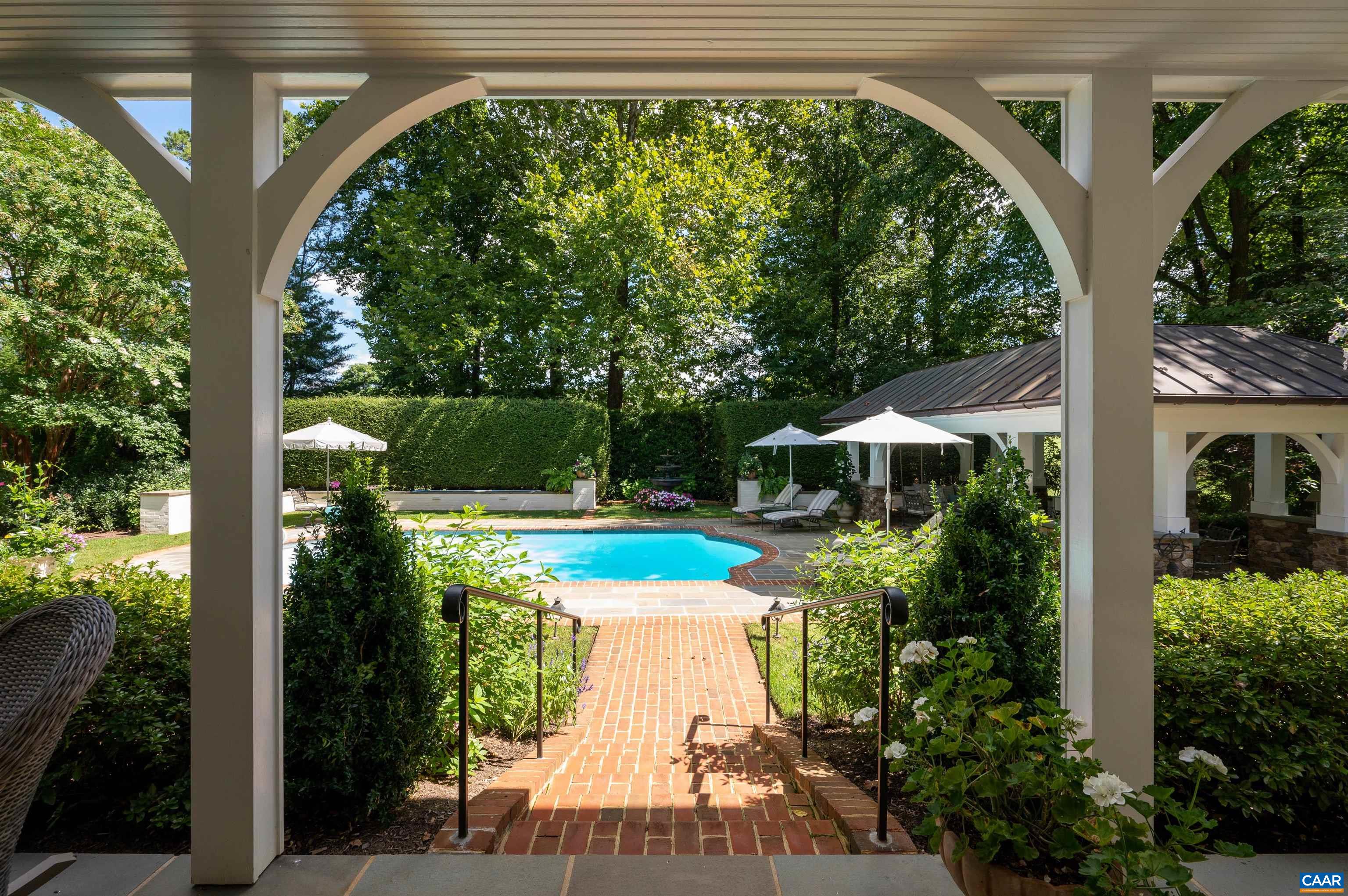 2715 FARMINGTON HTS