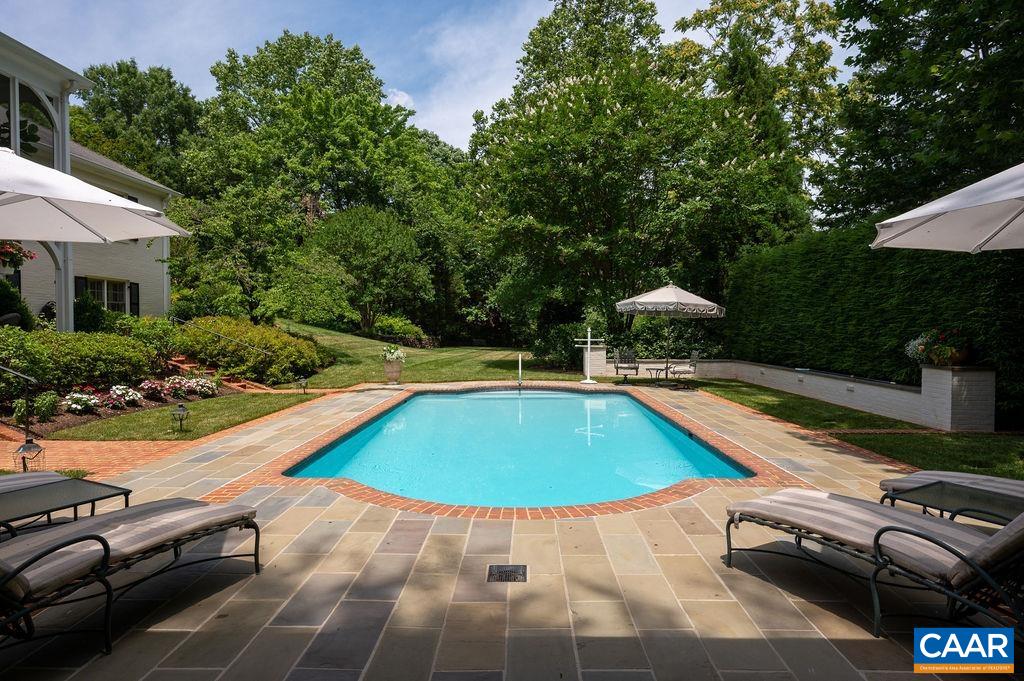 2715 FARMINGTON HTS