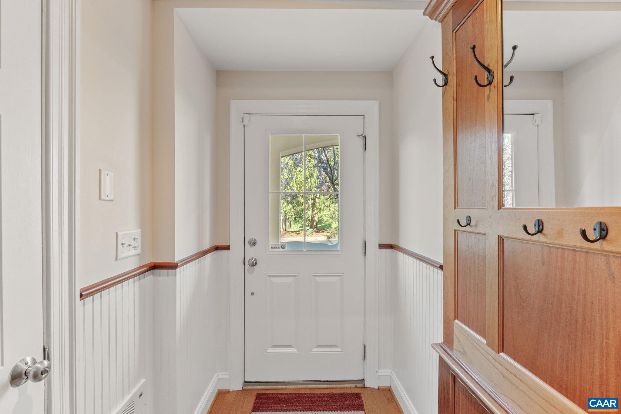 312 FOOTHILL CT